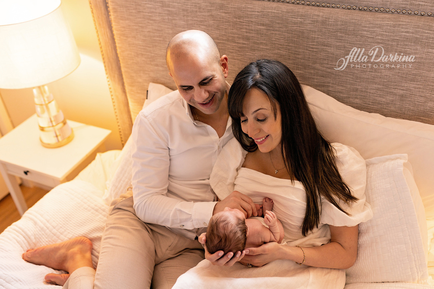 Newborn session price guide. Newborn and family photographer. Hills District. Sydney