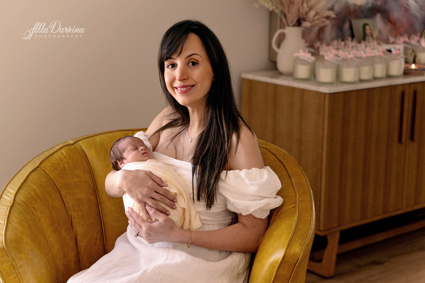 Newborn session price guide. Newborn and family photographer. Hills District. Sydney