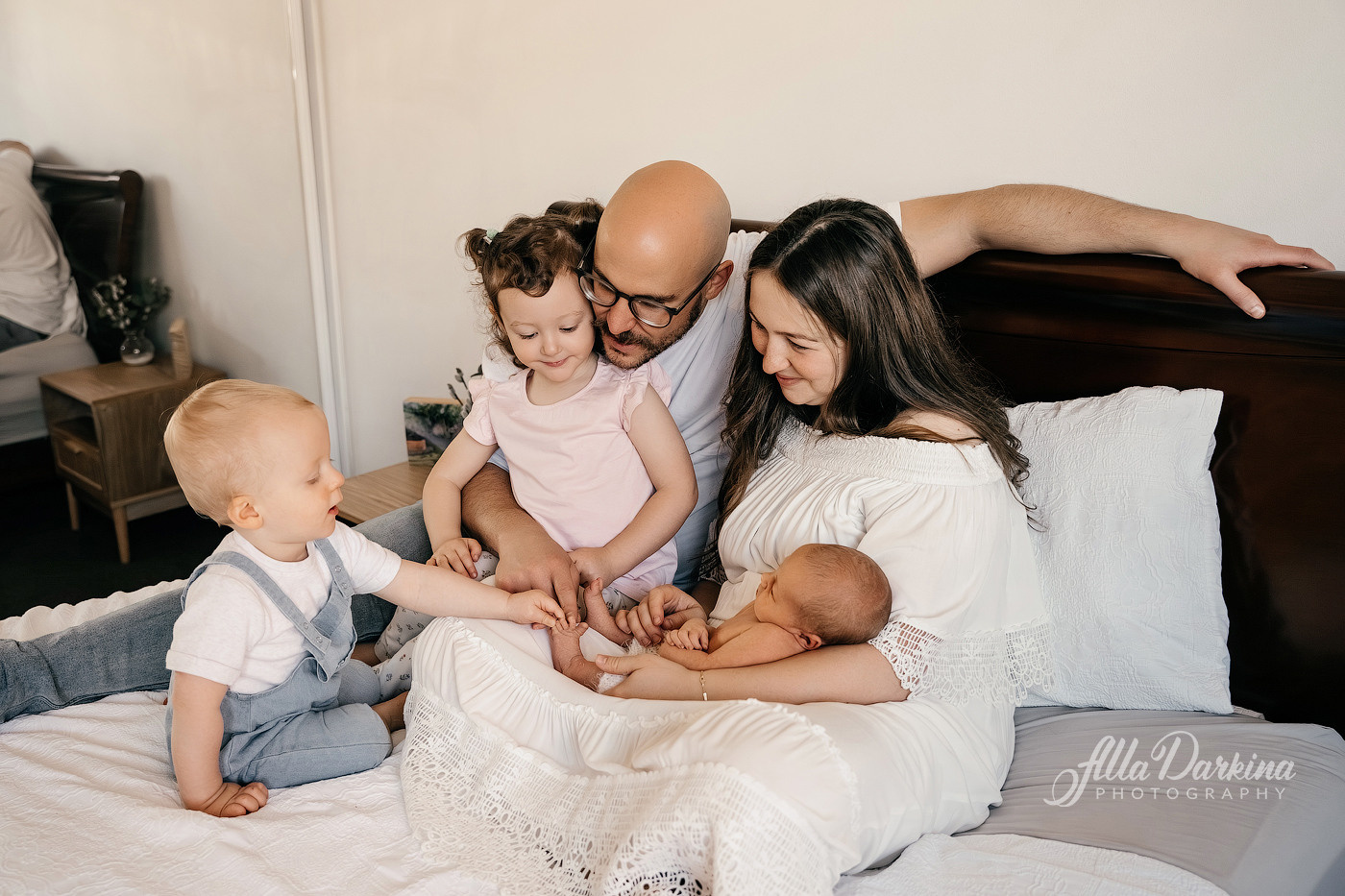 Newborn session price guide. Newborn and family photographer. Hills District. Sydney