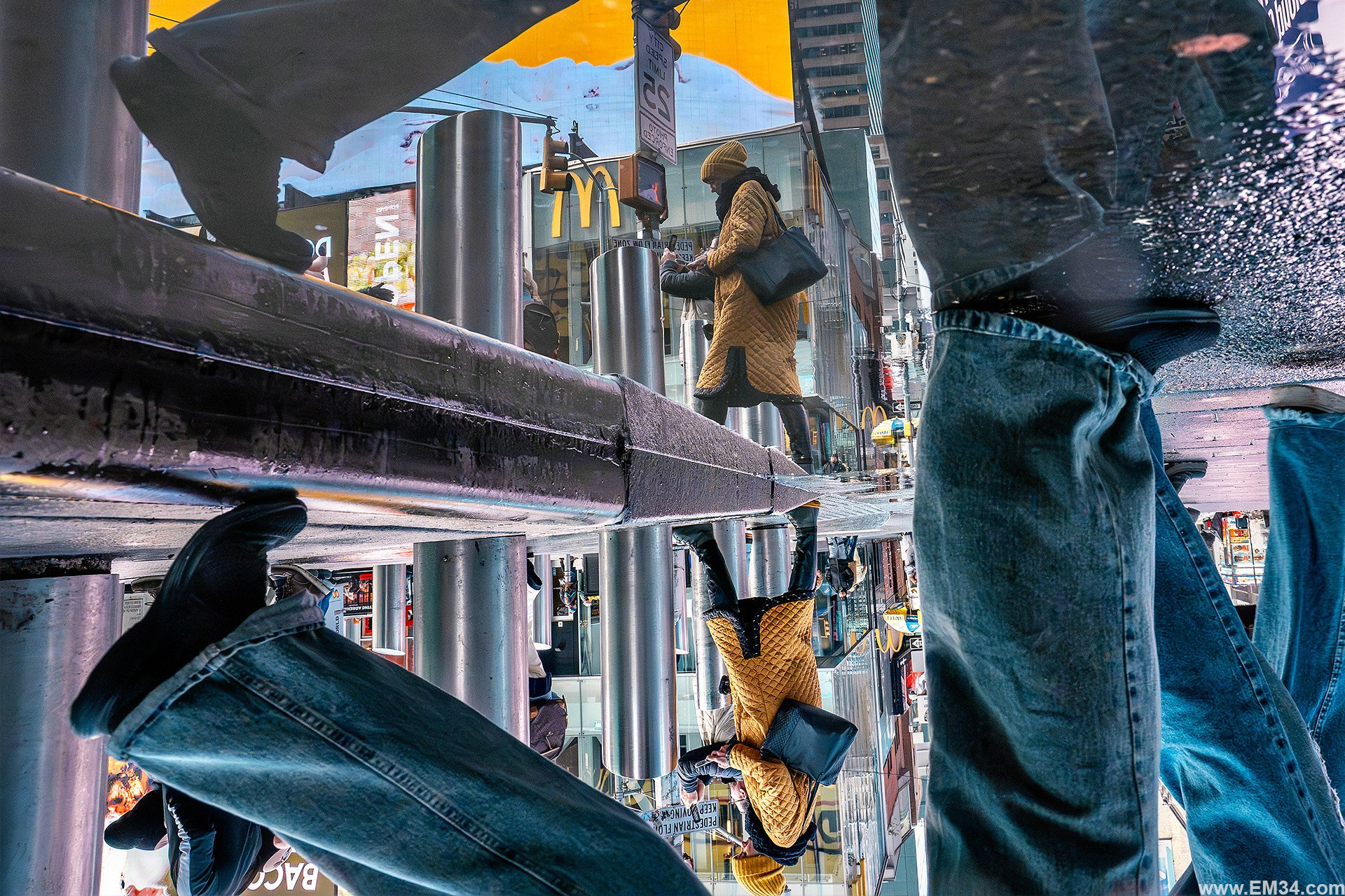 Two days after the blizzard, I walked from Central Park at 59th to Grand Central. Raw street photos of NYC quietly carrying on. Emin Kuliyev — Award-Winning Wedding Photojournalist NYC & USA | Best Wedding Photographer Known for Candid, Timeless Moments