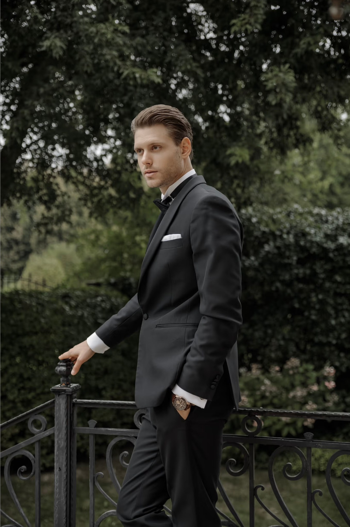 Wedding and family film crew. Video and photo shoot. Photoschool