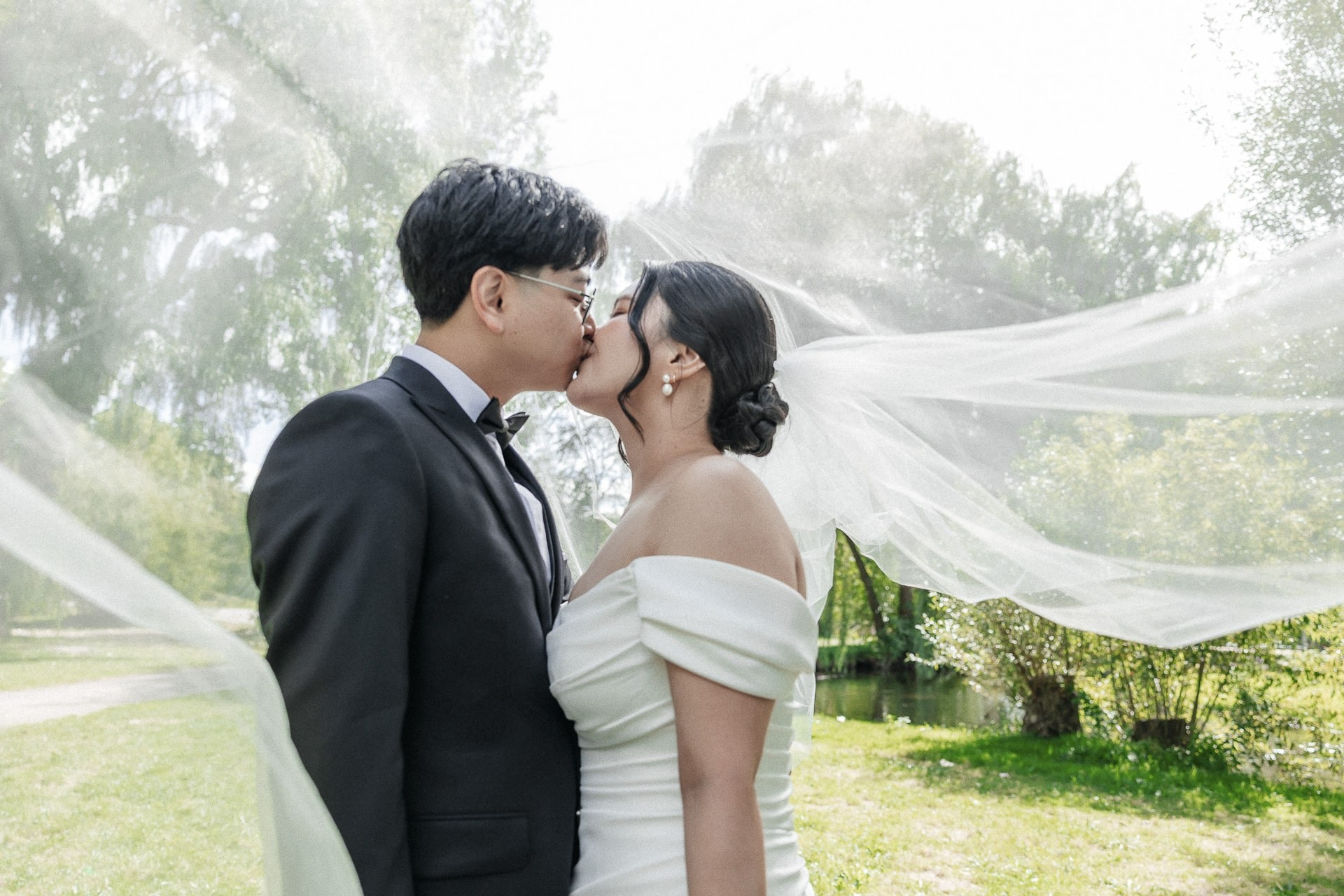 Adam & Amy’s Candid Wedding Photos | Documentary-Style Wedding Photography | Hamilton, Oakville, Brampton, Etobicoke. Storytellers Films — Candid Wedding Videographer & Photographer in Toronto, Ontario and beyond