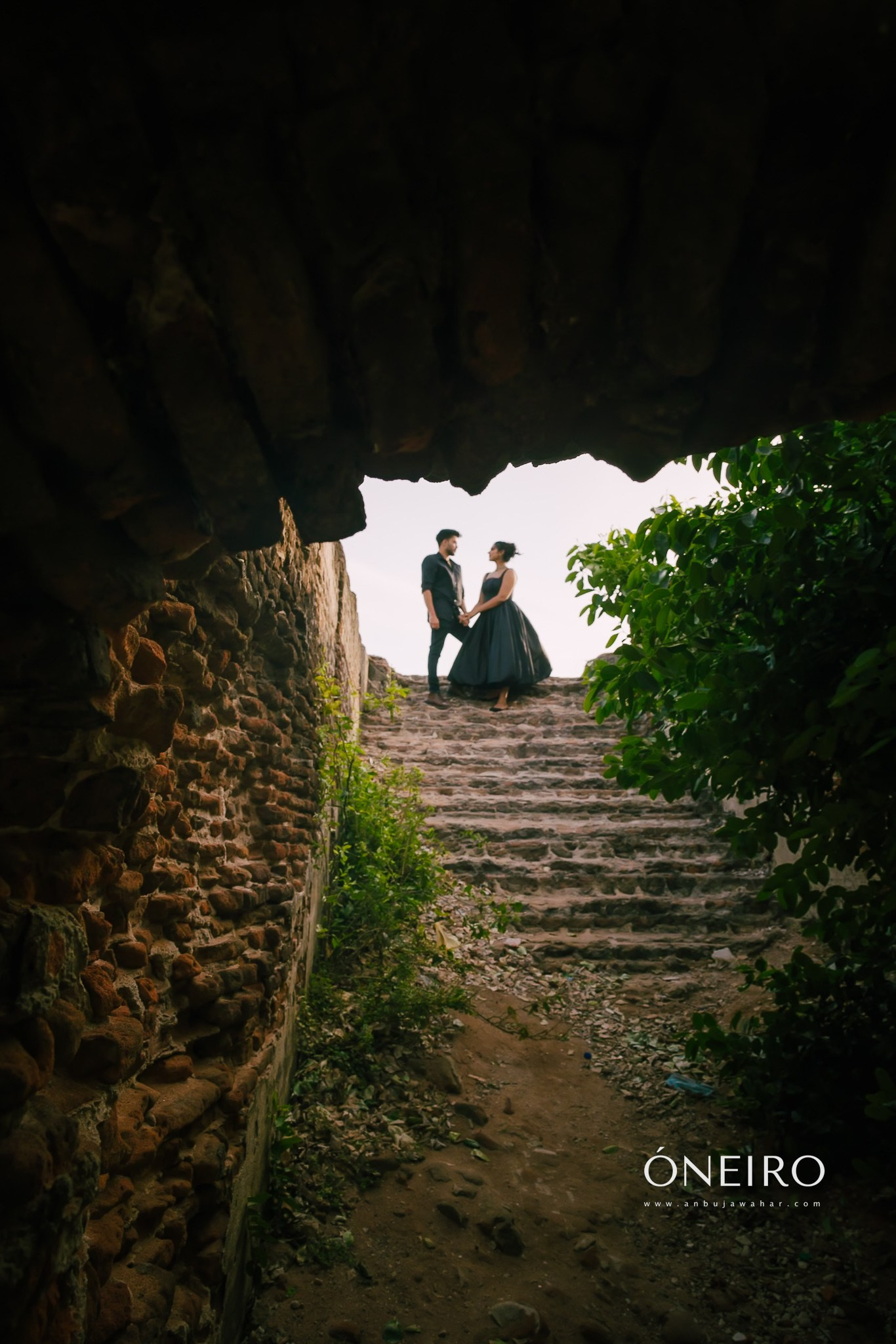 Pre wedding photography: Doric Bungalow in Arippu, Mannar, Sri Lanka