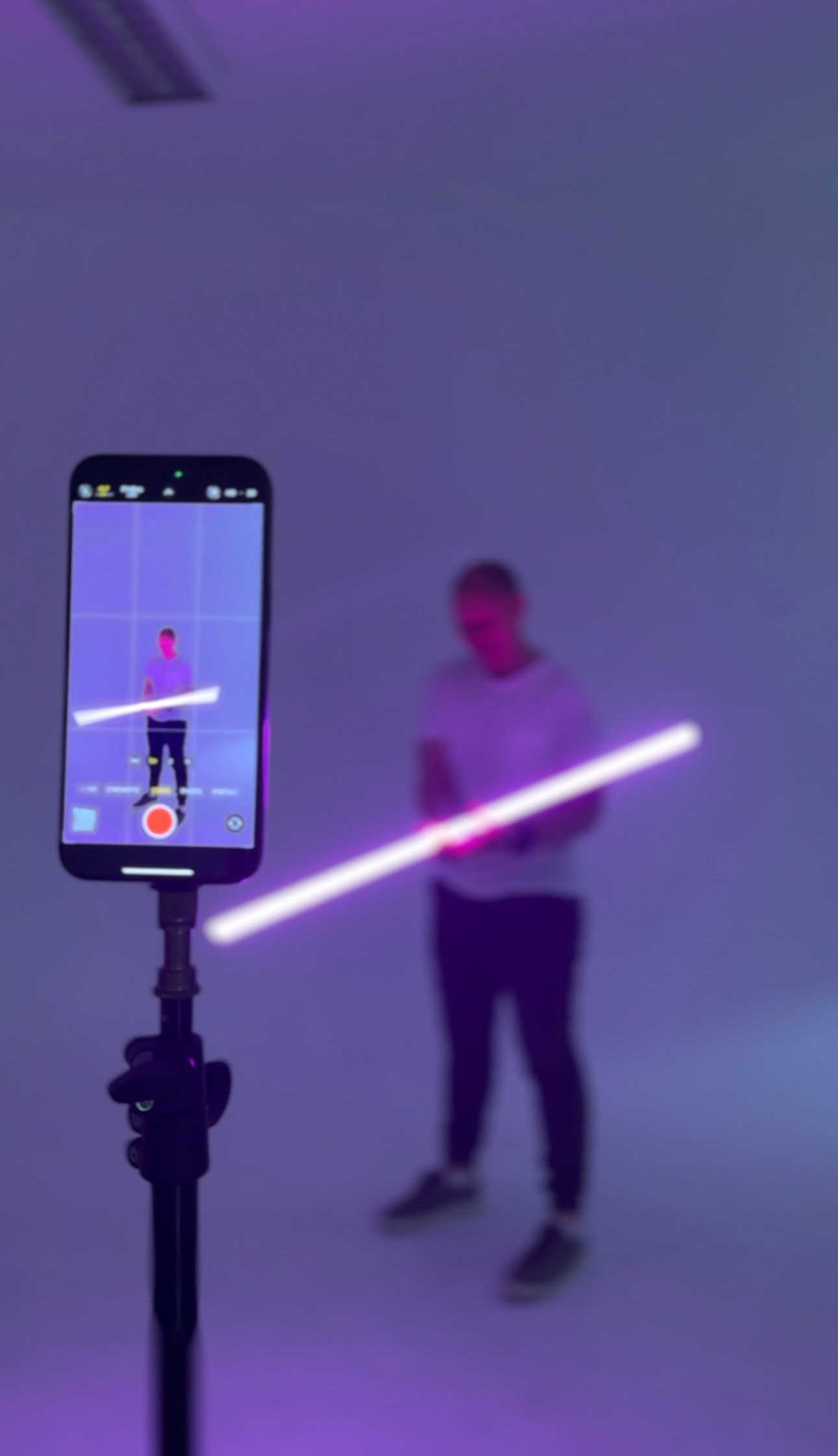 Meistarklase - filmējam ar telefonu. Video shooting and creating with phone, iPhone Video School