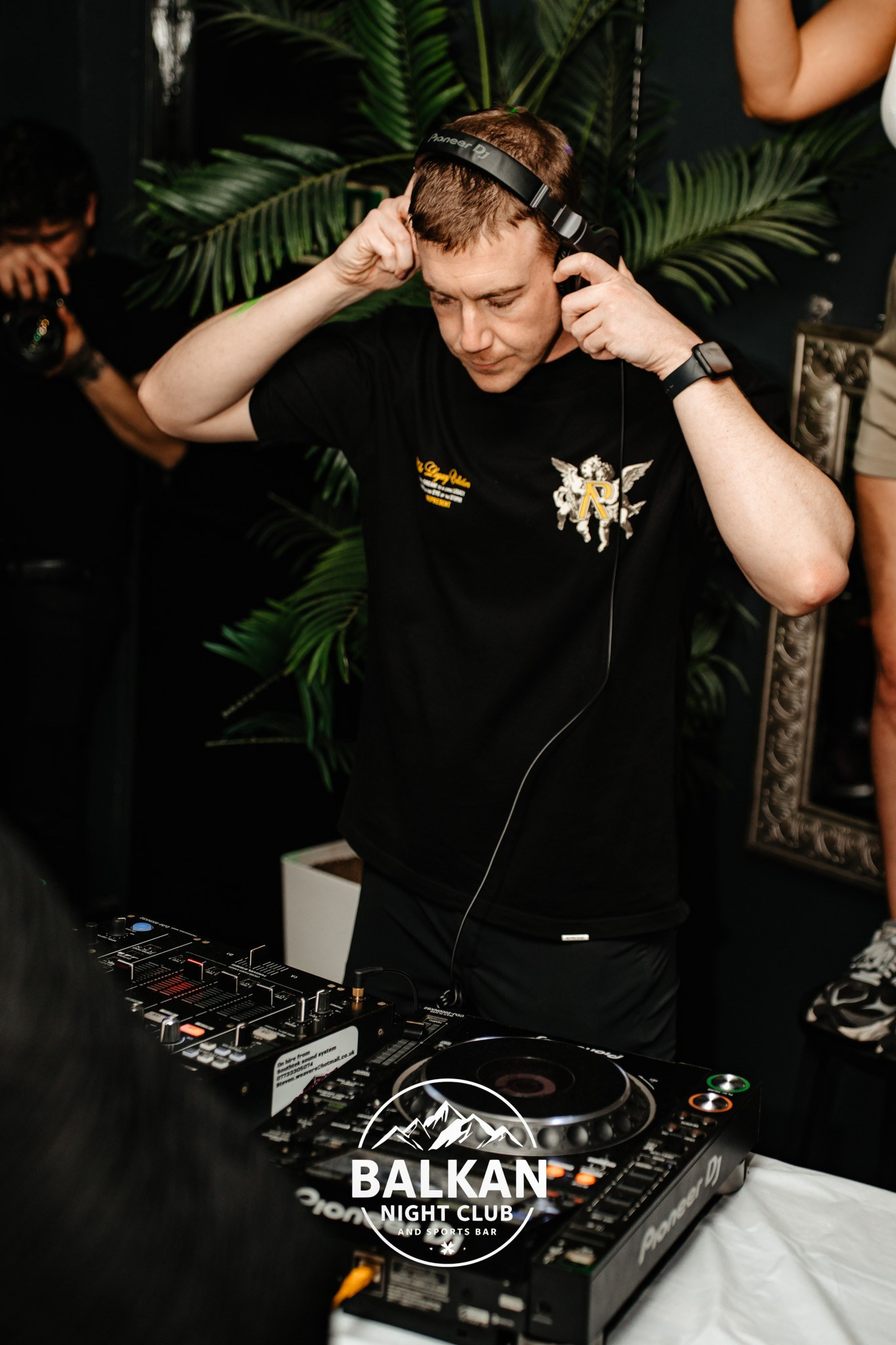 BALKAN NIGHT CLUB SALISBURY. TANTAN IONUT FOTO & FILM