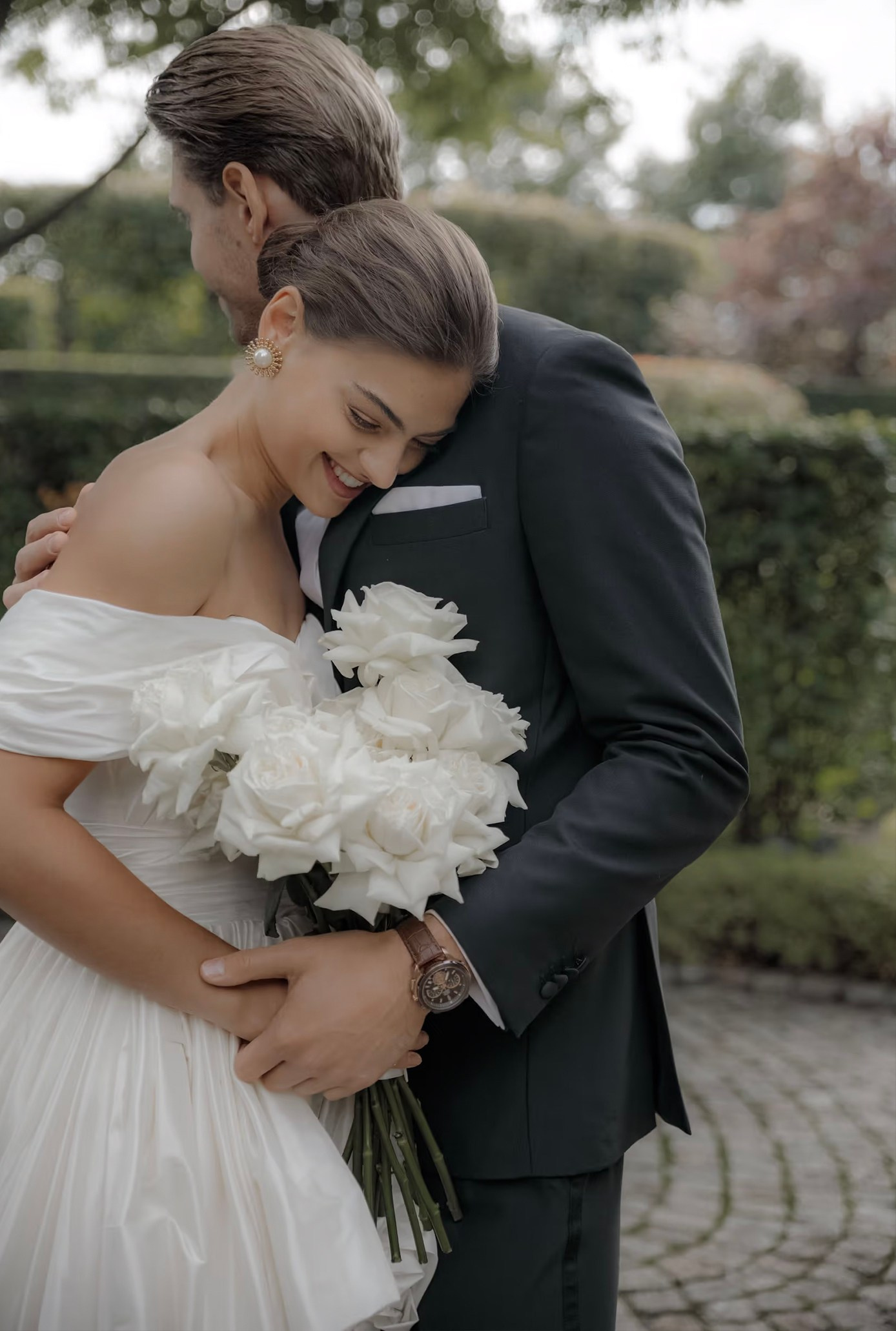 Wedding and family film crew. Video and photo shoot. Photoschool