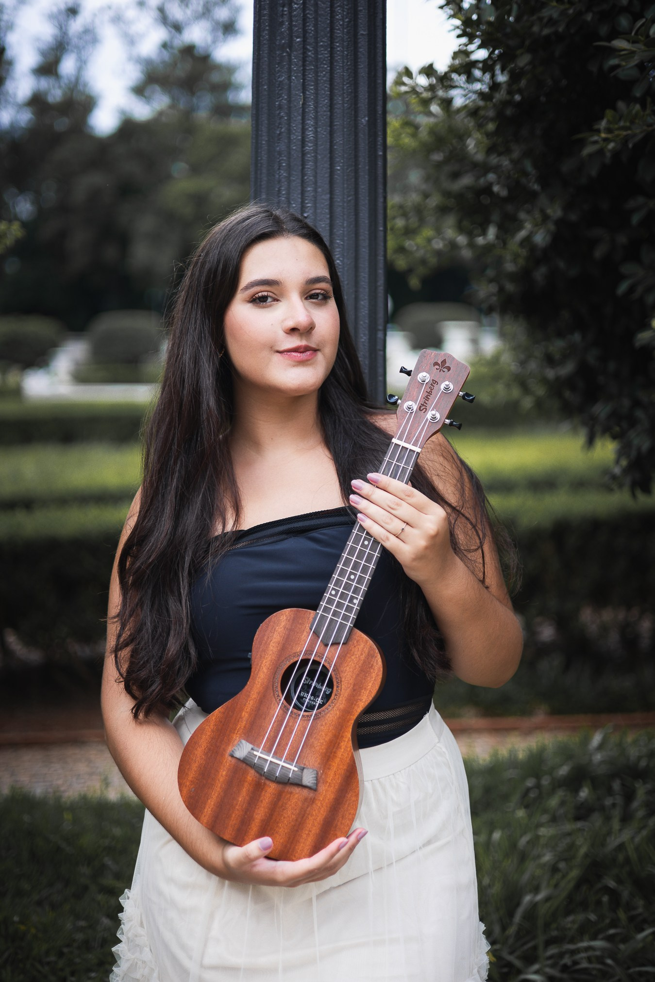 Entre Sorrisos e Memórias: O Ensaio dos 15 Anos da Laila. Clika Photo