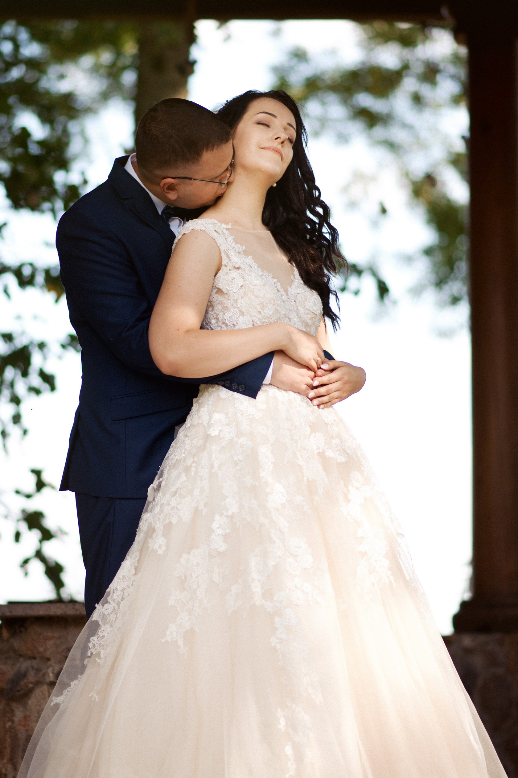 Vestuvių fotosesija, ceremonija, Vestuvių pasiruošimo fotografavimas. Vestuvių fotografas Vilnius Trakai kaina vestuvių fotografavimas fotografė personal.lt photogrpahy kainos jaunoji jaunikis nuotaka santuoka vestuvės, profesionali natūrali meninė reportažinė klasikinė fotosesija, vestuvių fotosesija gamtoje dvare