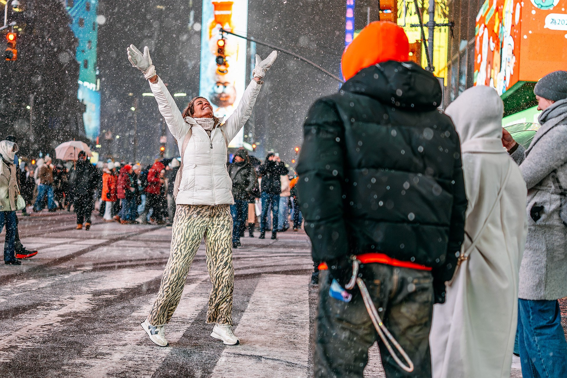 New York City Snowfall Street Photography — Night Winter Scenes Capturing Emotions, Reactions & Euphoria of Falling Snow. Emin Kuliyev — Award-Winning Wedding Photojournalist NYC & USA | Best Wedding Photographer Known for Candid, Timeless Moments