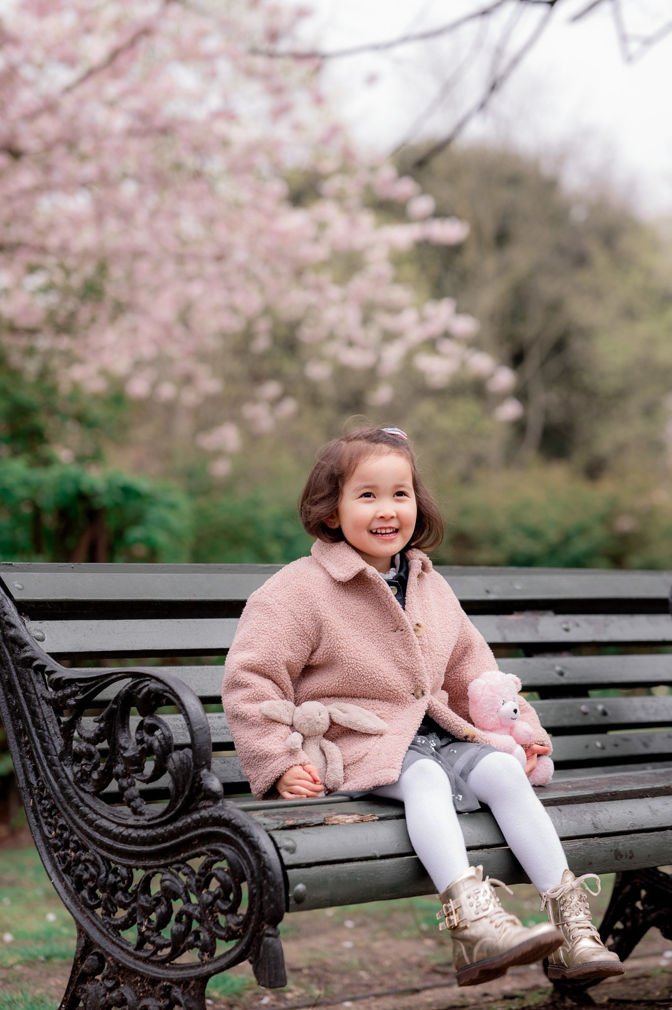 Family and event photographer in London Aigerim Qali