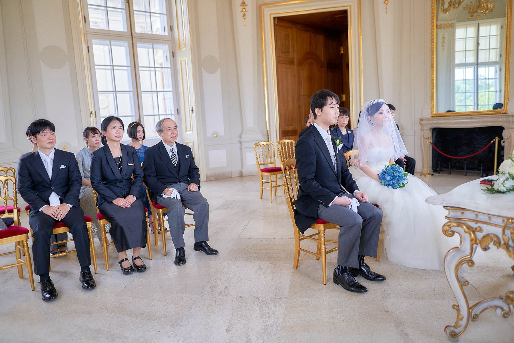 Intimate Belvedere Palace Wedding | Vienna Love Story