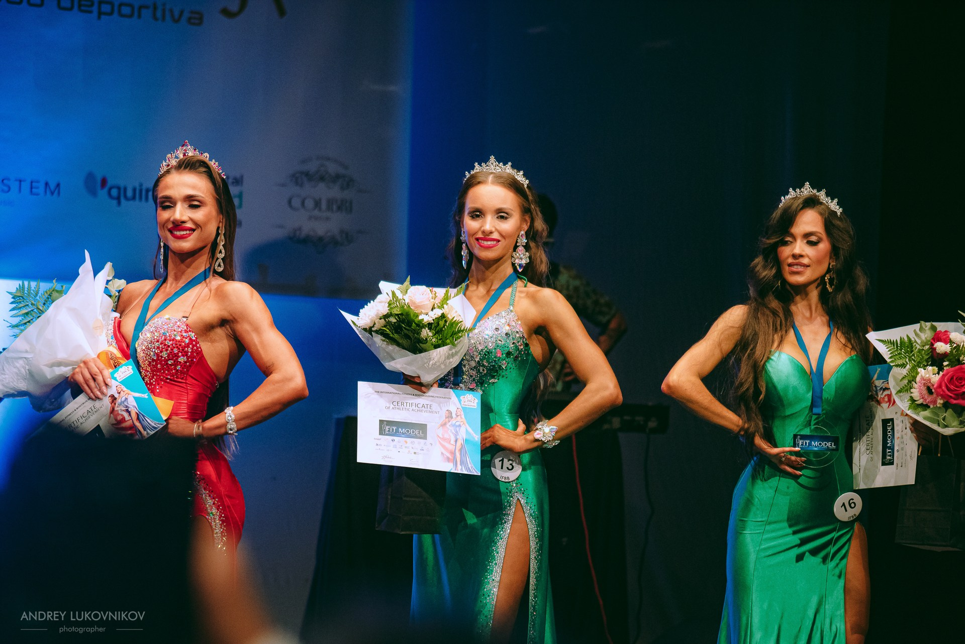Sesión fotográfica de reportaje para el concurso internacional IFBB Miss Fit Model Europe 2024 en Torrevieja | Fotógrafo Andrey Lukovnikov