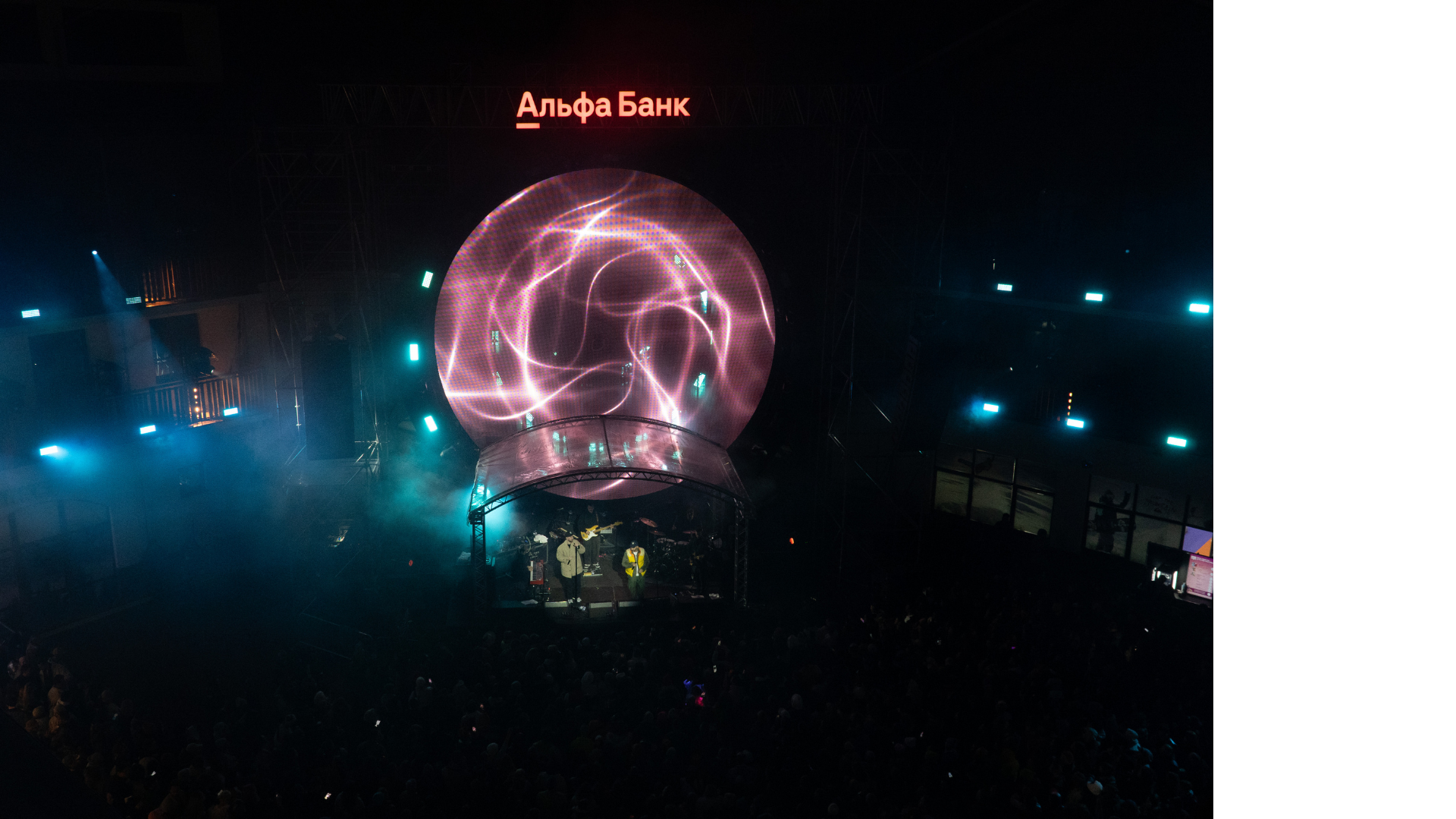 Фестиваль в Красной поляне с полным техническим сопровождением: свет, звук, сценические конструкции