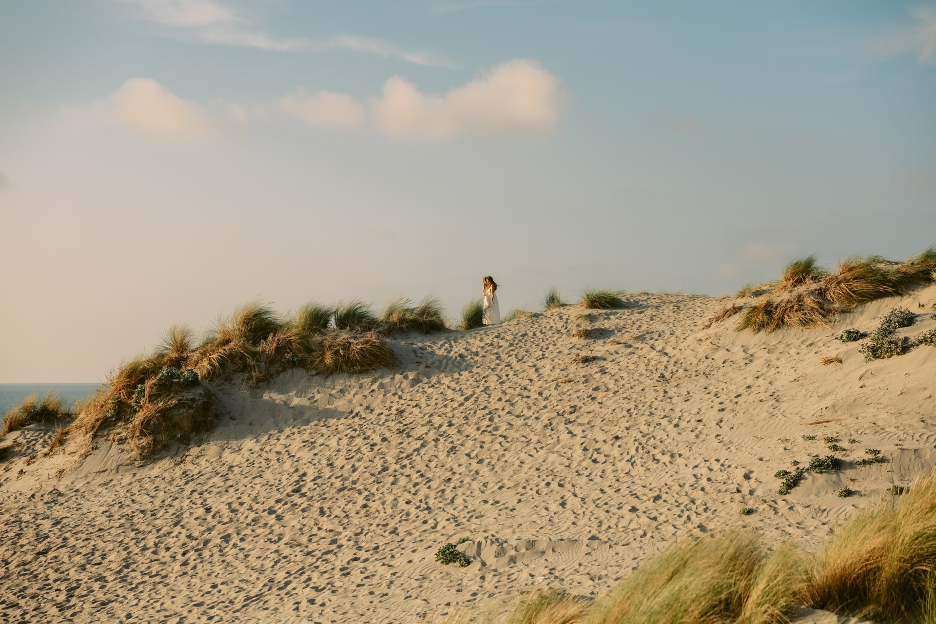 Mother & Daughter Photoshoot in the Dunes — Hoek van Holland. Romantic & Soulful Photography by Natalia Olhova in Rotterdam