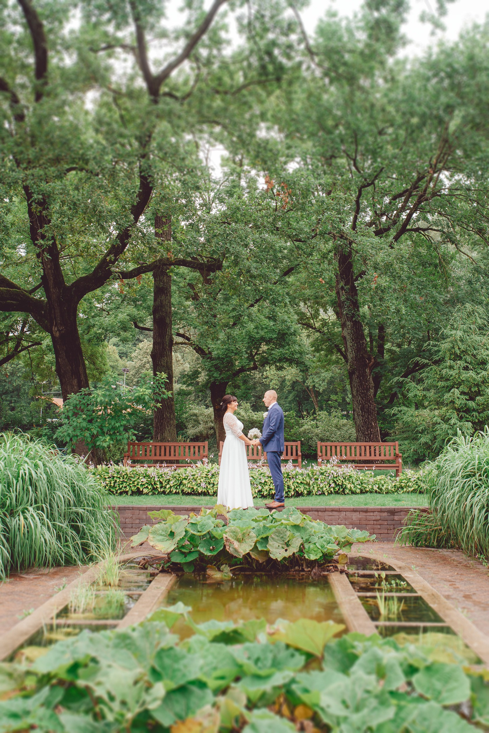 Vestuvių fotosesija, ceremonija, Vestuvių pasiruošimo fotografavimas. Vestuvių fotografas Vilnius Trakai kaina vestuvių fotografavimas fotografė personal.lt photogrpahy kainos jaunoji jaunikis nuotaka santuoka vestuvės, profesionali natūrali meninė reportažinė klasikinė fotosesija, vestuvių fotosesija gamtoje dvare