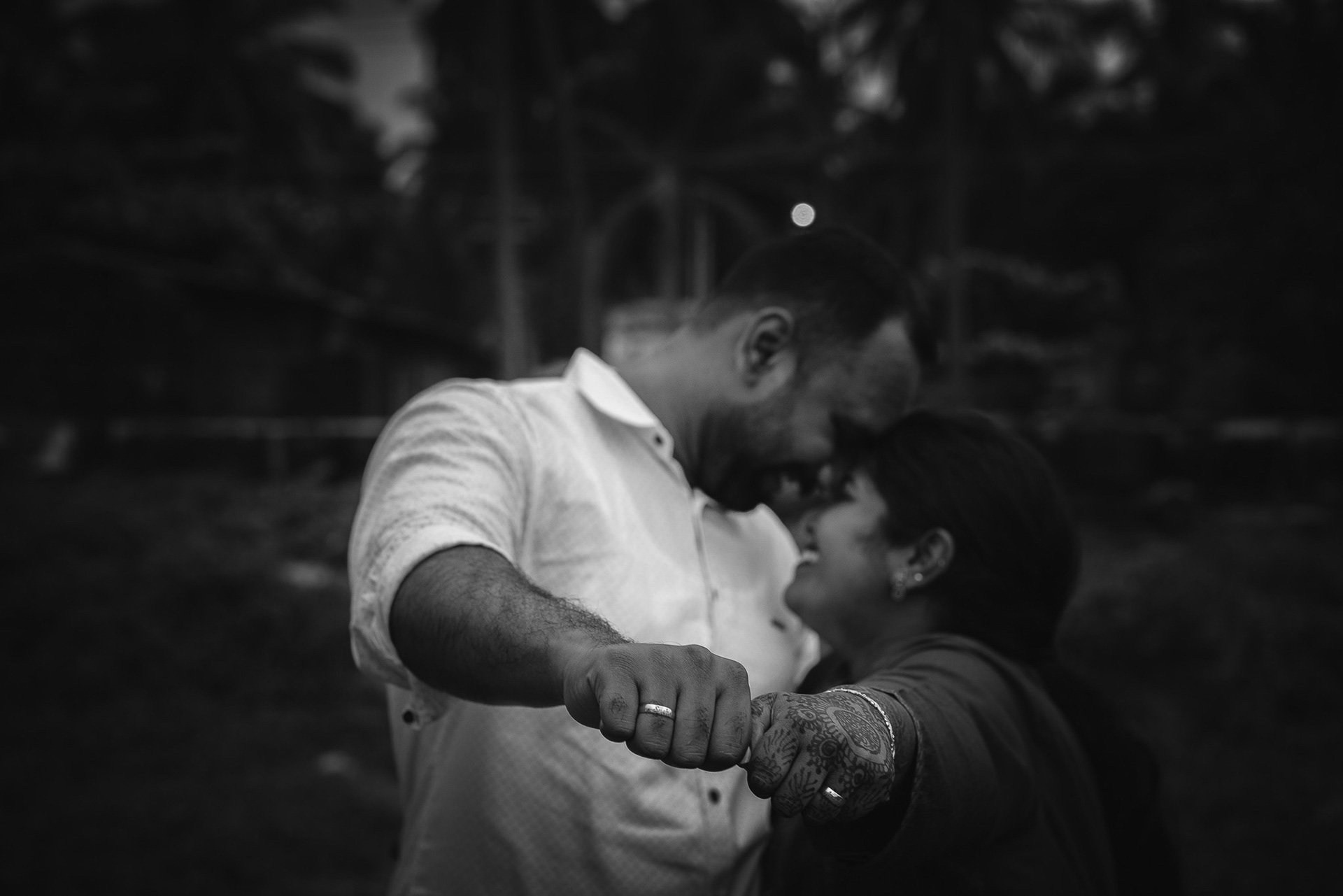 Engagement & Pre-Wedding Portraits in Thrissur, Kerala | ONEIRO