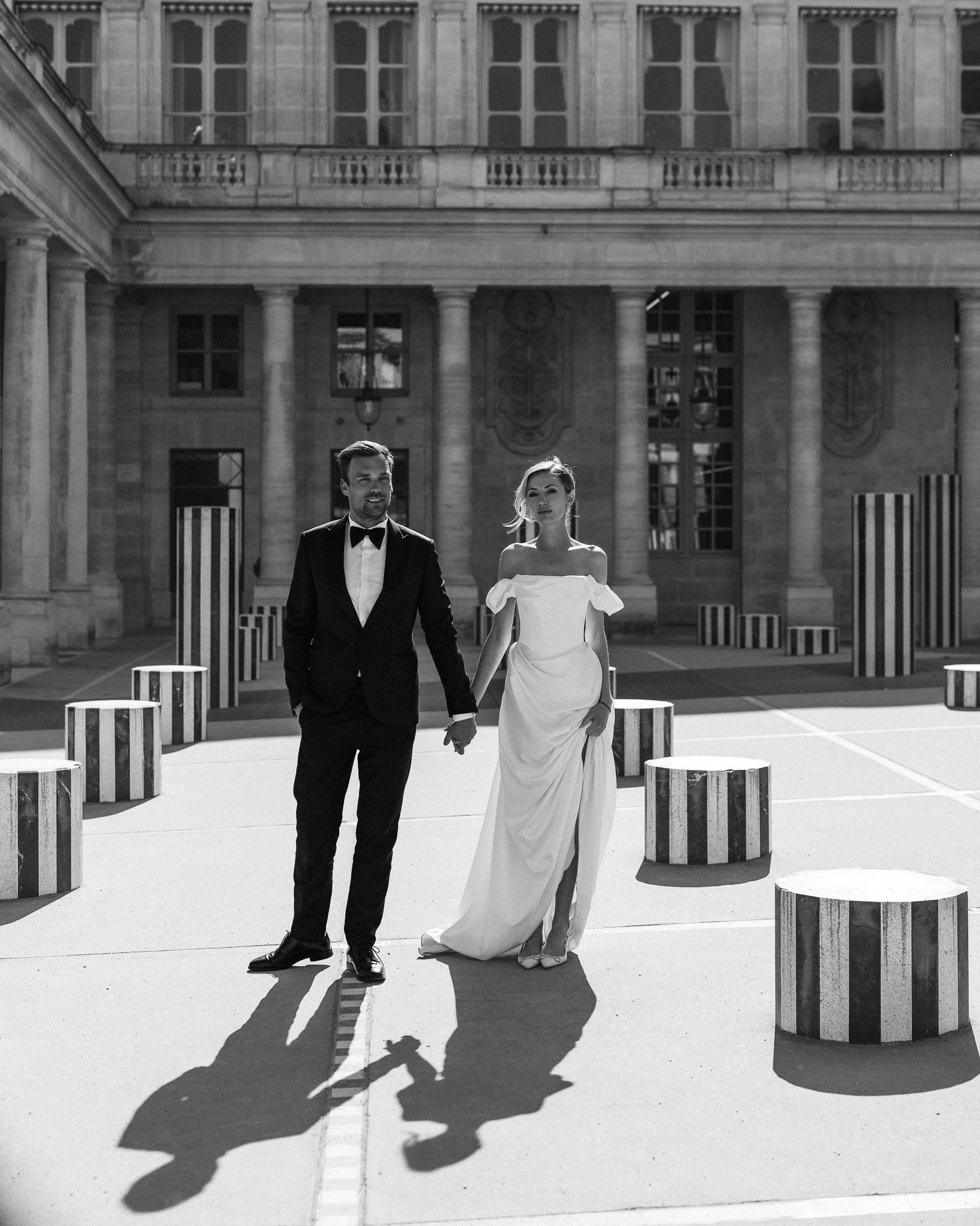 Klassieke oldtimer tijdens wedding shoot in Parijs - Kapture Fotografie