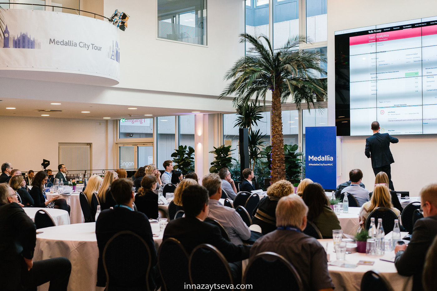 Eventfotograf in Augsburg: Messen, Konferenzen und Firmenevents. Inna Zaytseva Photography | Fotografin in München | Content Creation