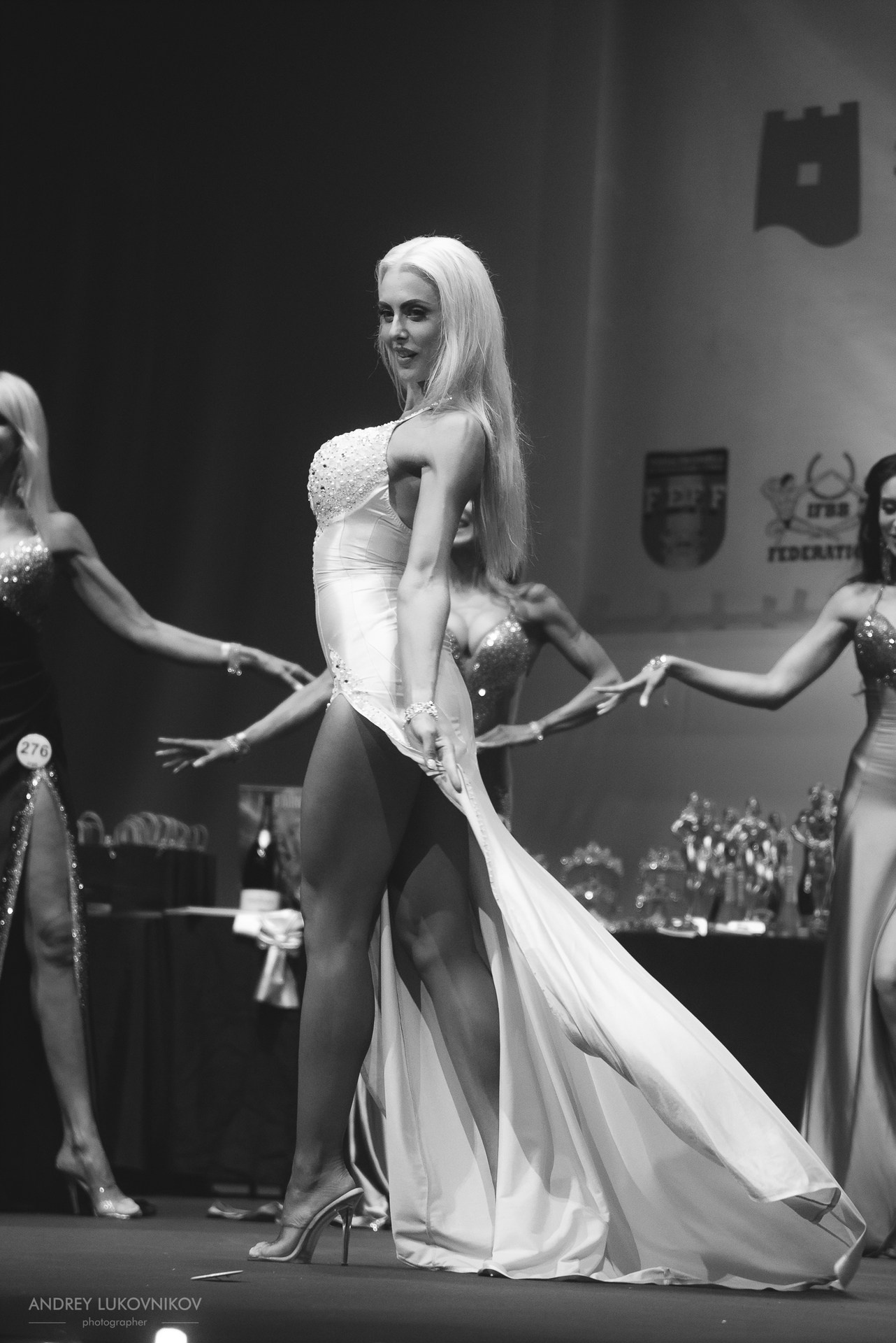 Sesión fotográfica de reportaje para el concurso internacional IFBB Miss Fit Model Europe 2024 en Torrevieja | Fotógrafo Andrey Lukovnikov
