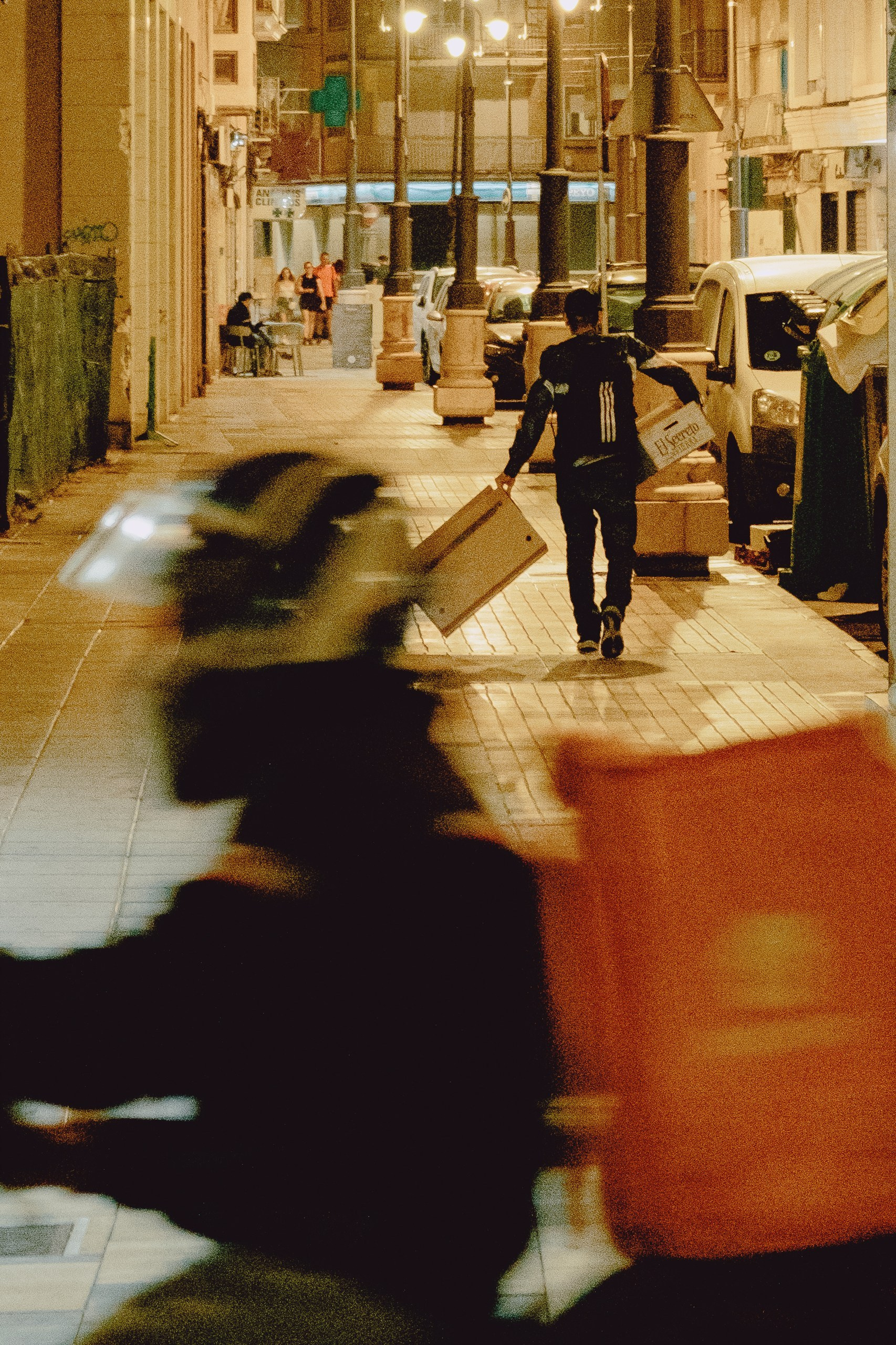 Best Lens for Street Photography: Tips for Beginners