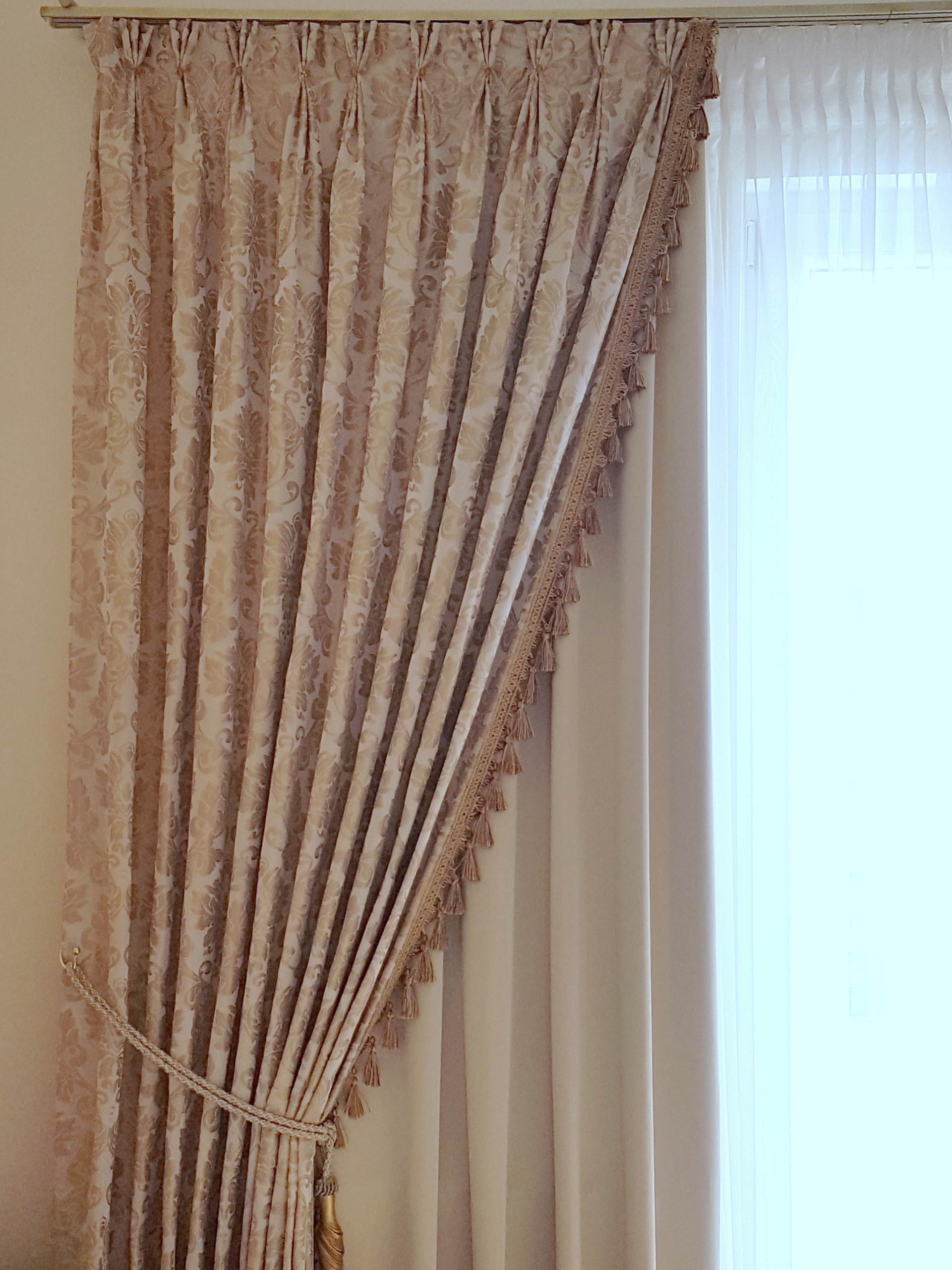 Oksana Paul-Gardinen-Design Oksana Paul ✧ Art of Gardinen & Textile Design ✧ Polymer Clay Art & Handmade Creatures