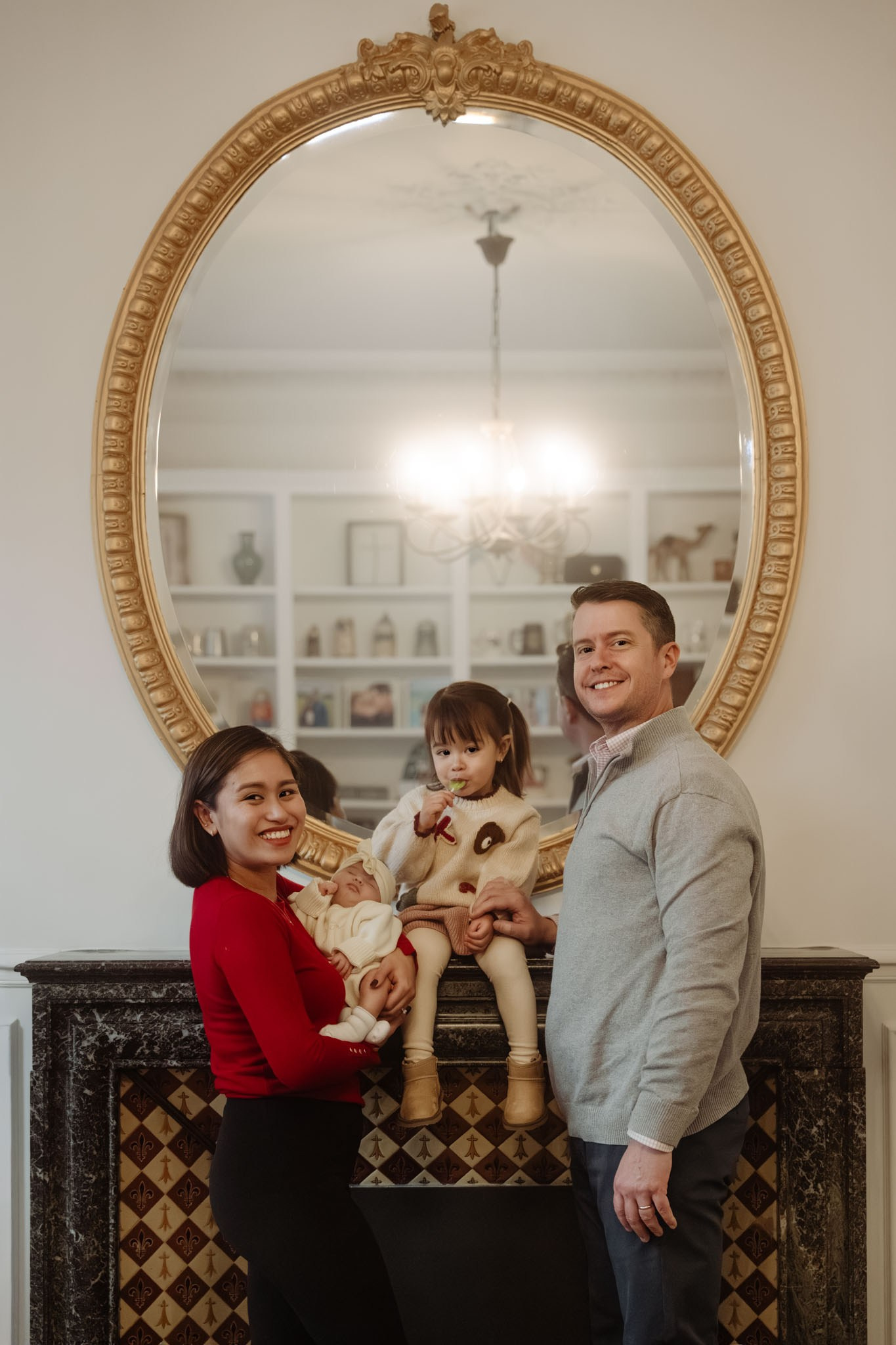Family Photoshoot in Paris. Paris photographer — Polina Osipova