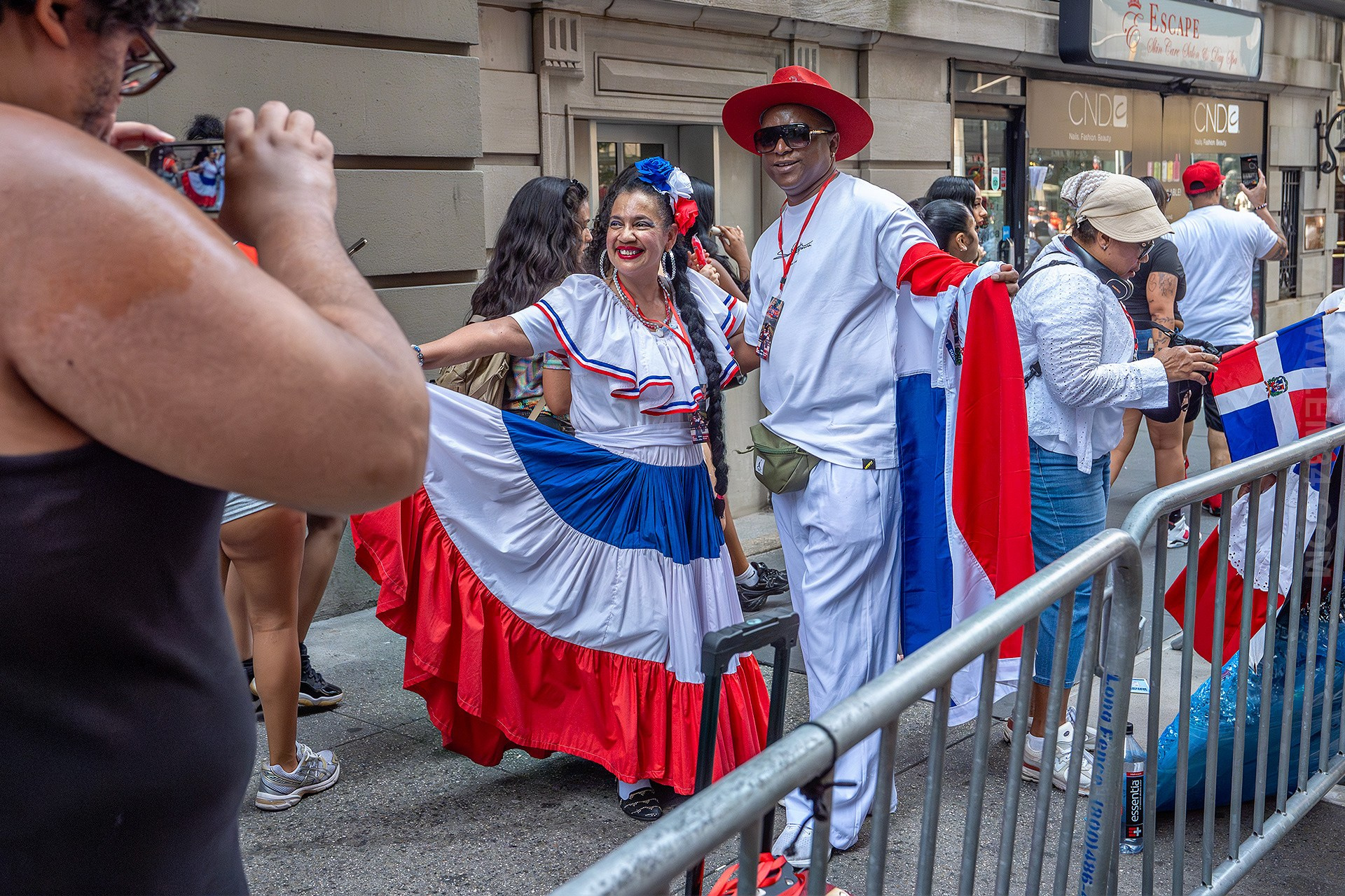 Dominican Day Parade NYC Photos — Sony A9 III + 16-35mm GM Lens Capturing 42nd to 55th Street in Stunning Street Photography. Emin Kuliyev — Award-Winning Wedding Photojournalist NYC & USA | Best Wedding Photographer Known for Candid, Timeless Moments