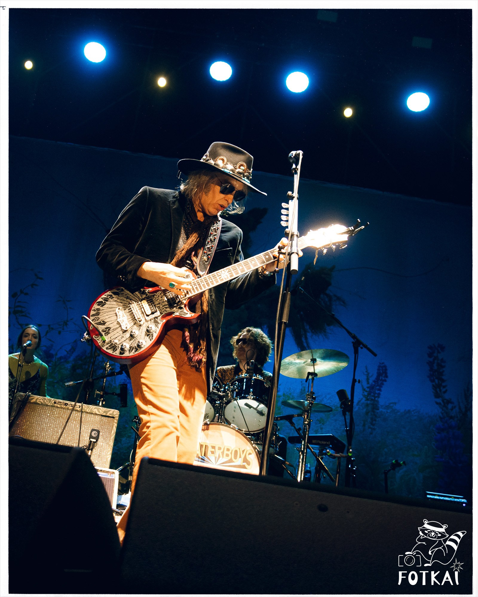 El resurgir de The Waterboys en Alicante: una noche luminosa en El Muelle Live | FOTKAI