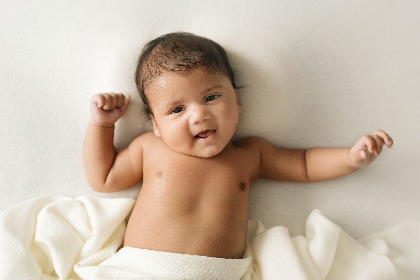 Newborn session price guide. Newborn and family photographer. Hills District. Sydney