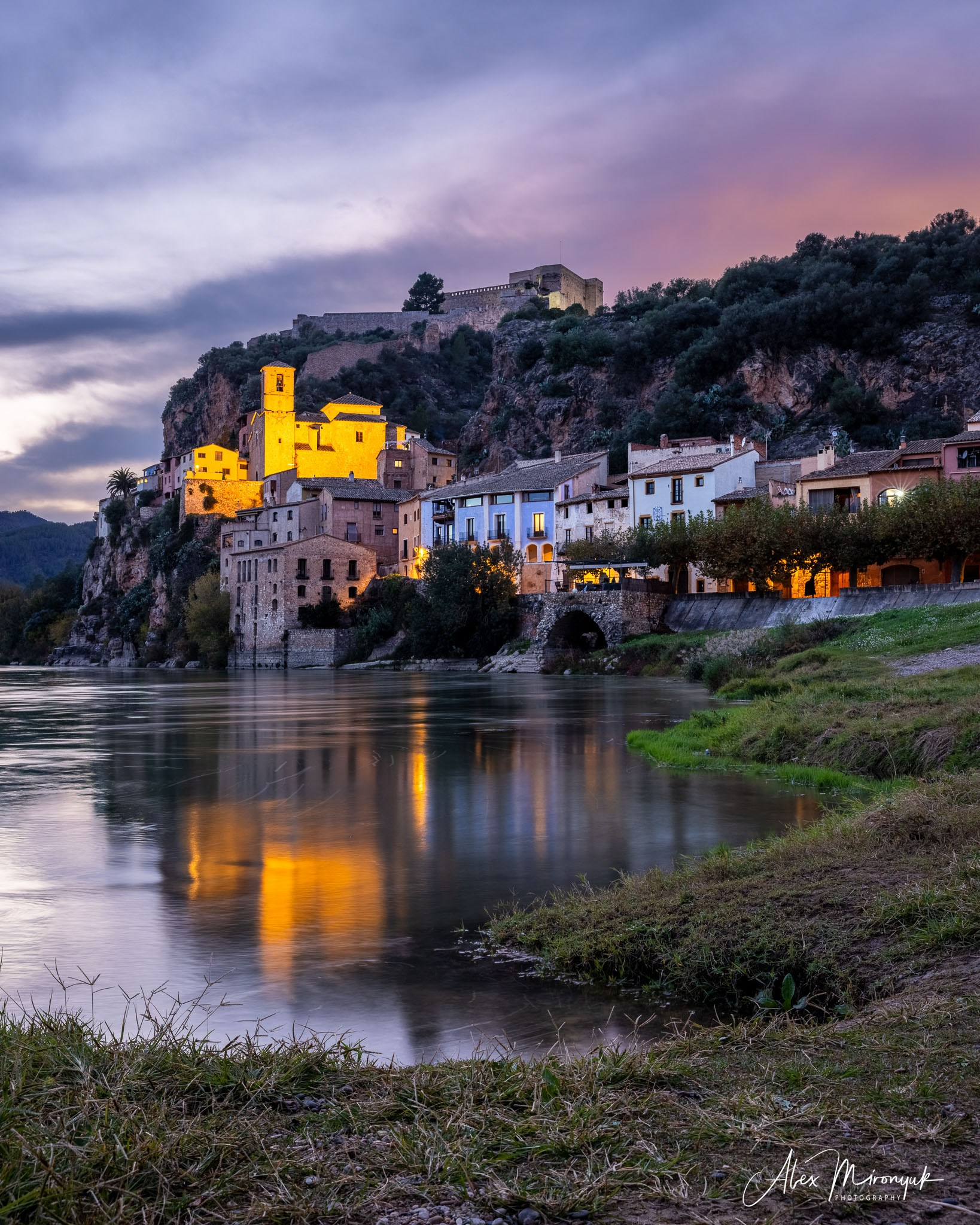 Catalonian Medieval Castles. Pet, Senior, Landscape, portrait studio, photographer in Miami and Sou