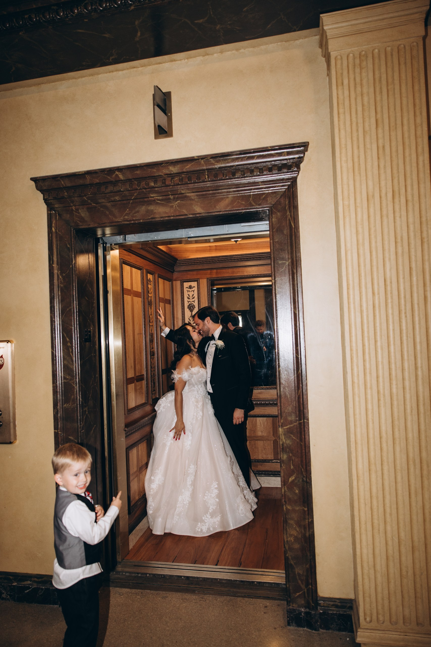 Wedding Photography in NYC – Natural & Cinematic. Sasha Amelie | Lifestyle and Wedding Photography | NYC and Beyond