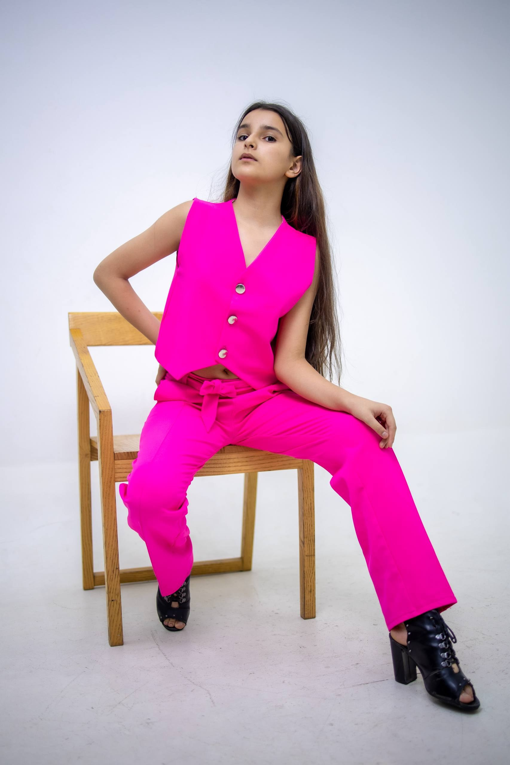 Bahar. BIG Model Agency. “Dare to Be Famous”