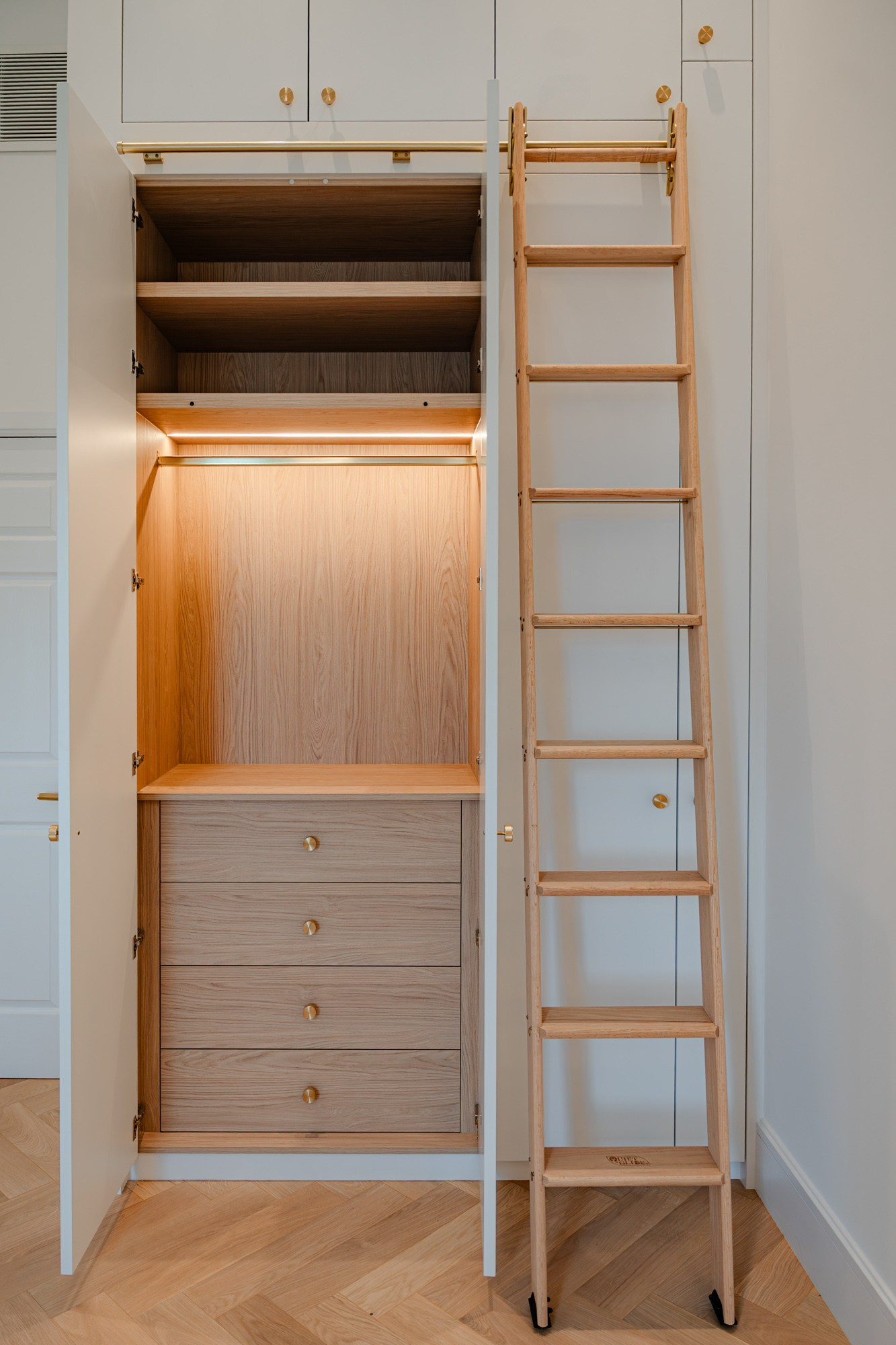 Interior photoshoot. Tonya Kyrylenko photographer in London