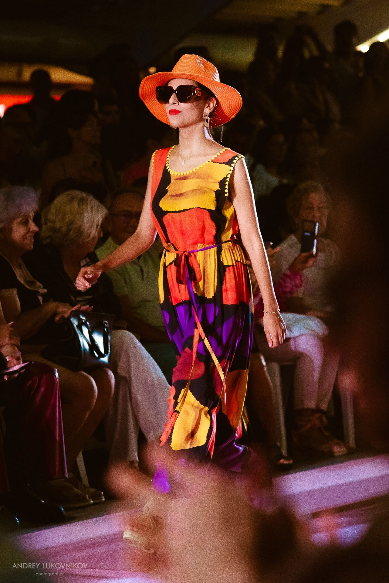 Reportaje del Fin de Semana de Torrevieja 2024 — Fotógrafo de Desfiles de Moda en España, Andrey Lukovnikov
