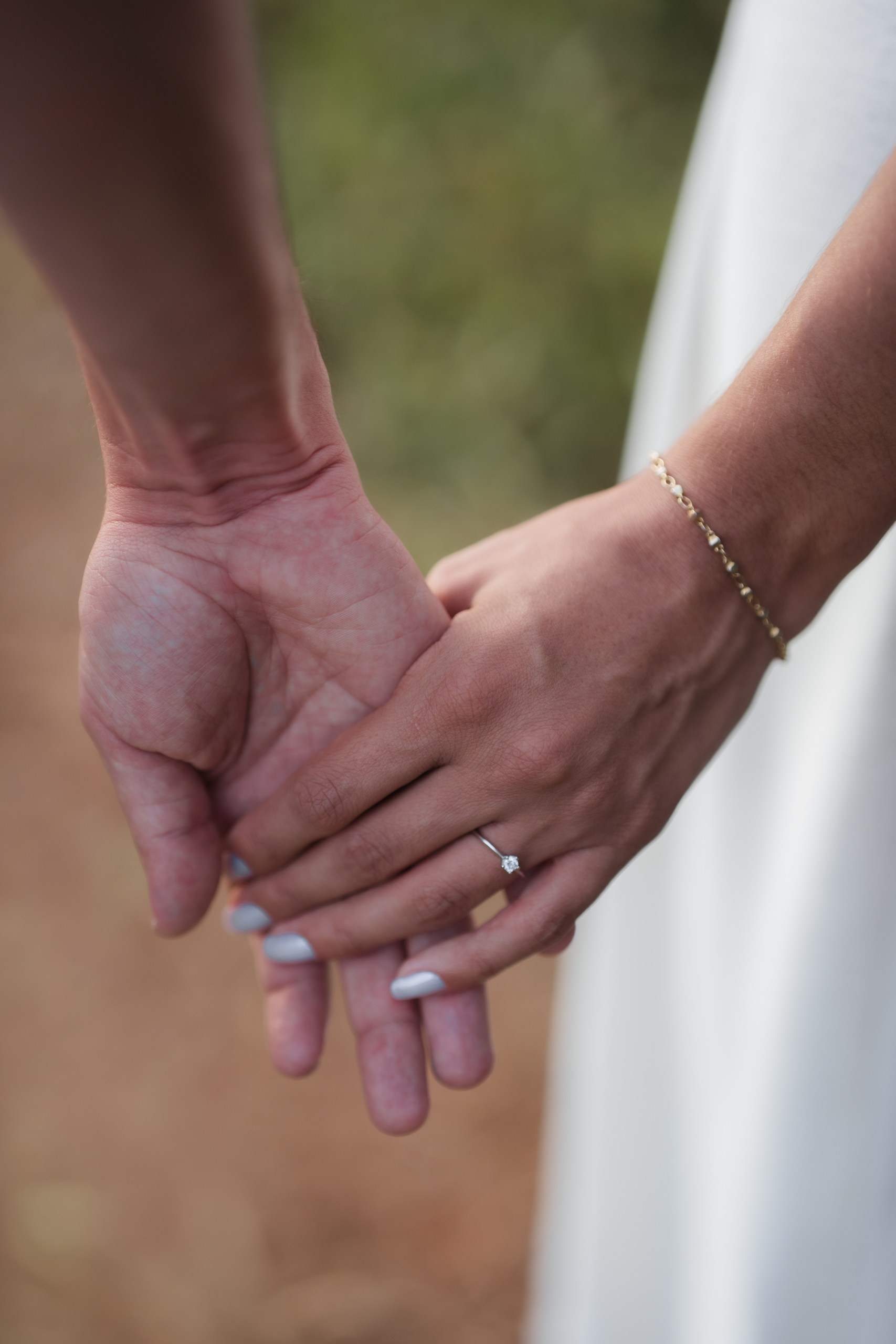 Fotografia de casal apaixonado em Belo Horizonte, registrando a história de Diego e Luana de forma natural e verdadeira.