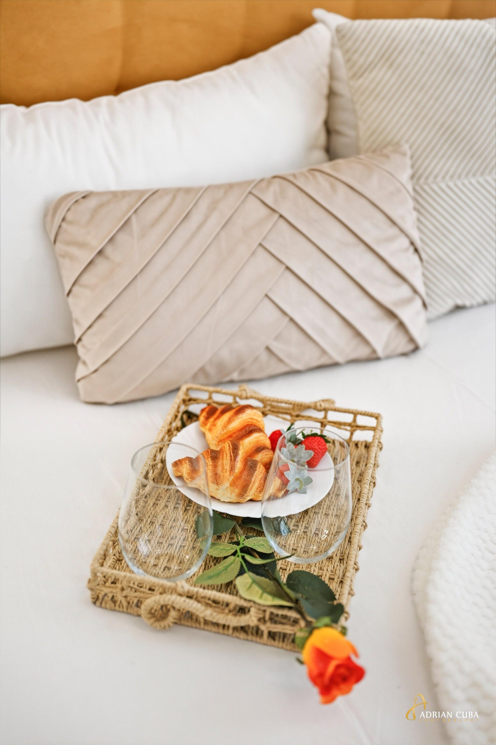 Fotograf Imobiliare Iași | Adrian Cuba — Arhitectură & Airbnb