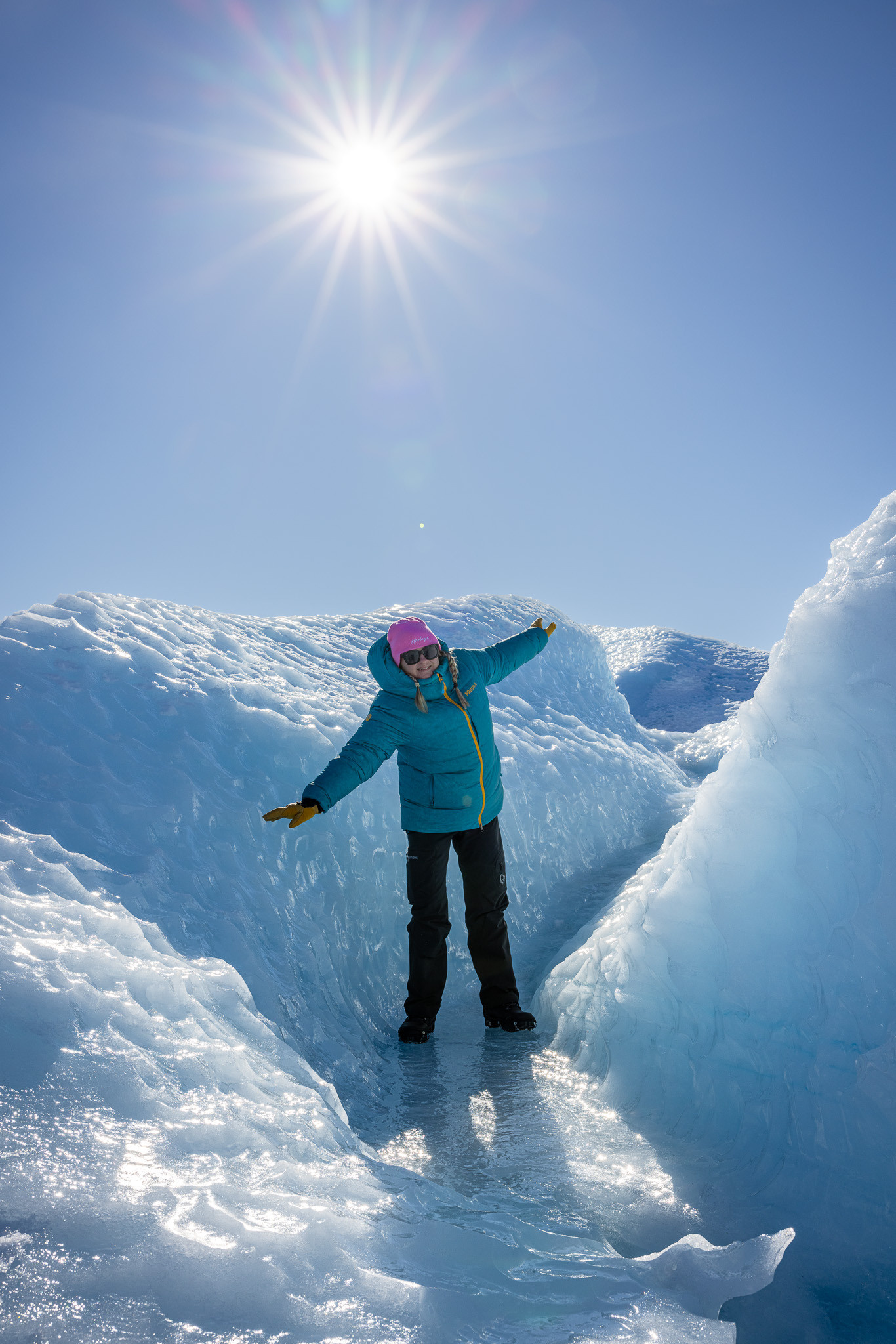 Ice Caves Adventure. Pet, Senior, Landscape, portrait studio, photographer in Miami and Sou