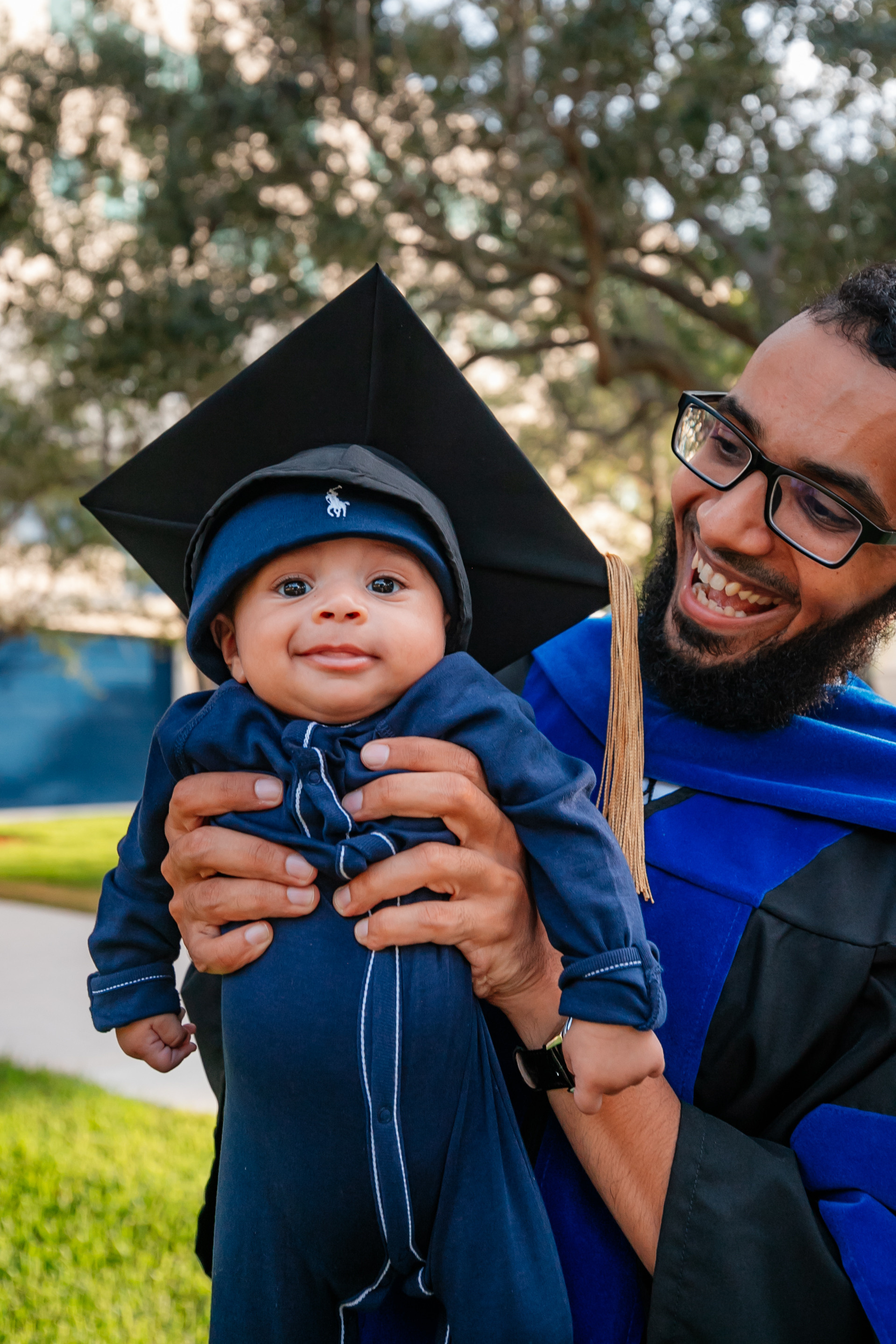 Portrait and graduation photographer Marina Simanava