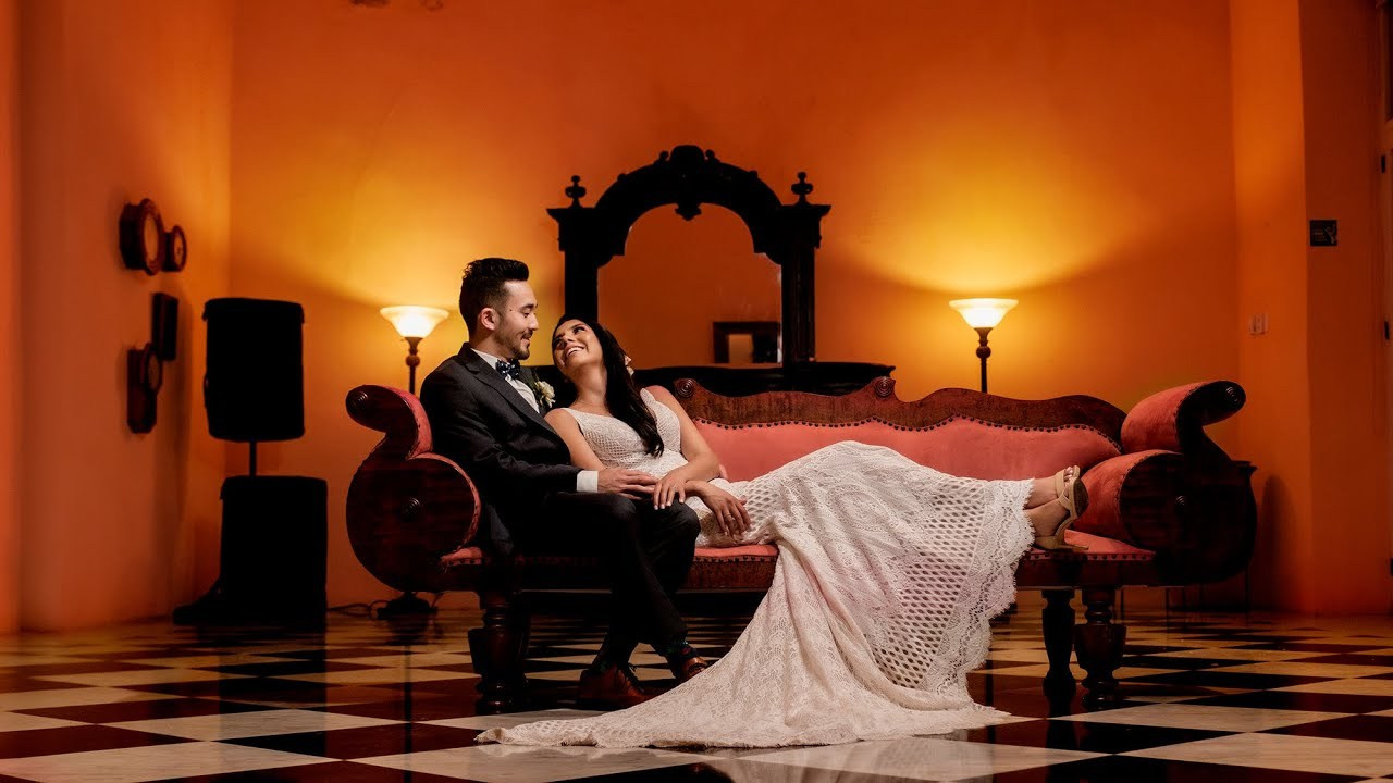 Quienes somos. UNTERCIO BODAS