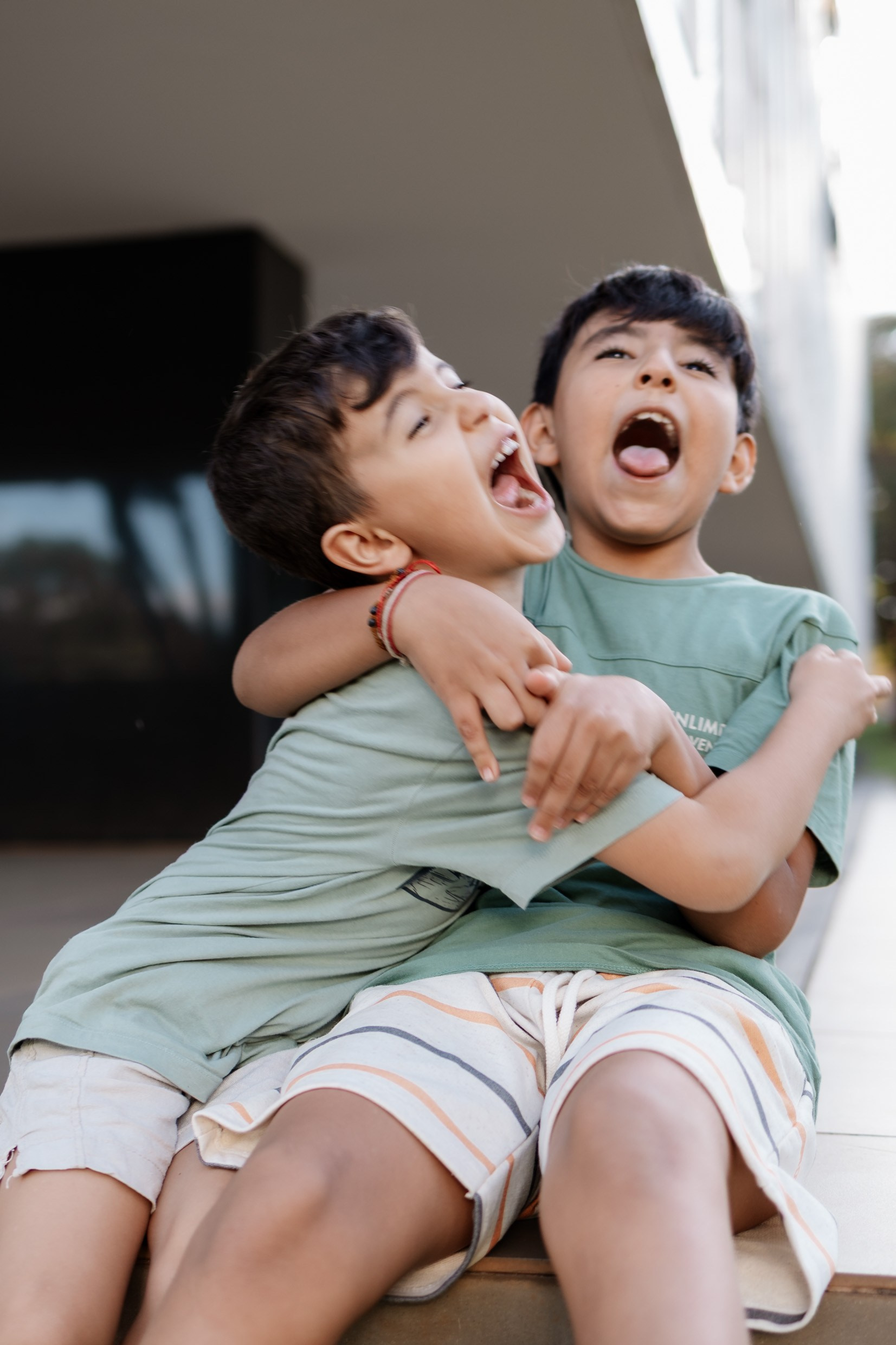 Ensaio mãe e filhos em Brasília • Asa Norte | Fotografia de Família. Fotógrafa em Brasília e Recife | Ensaios de família, gestante e festas infantis — Ize Fotografia