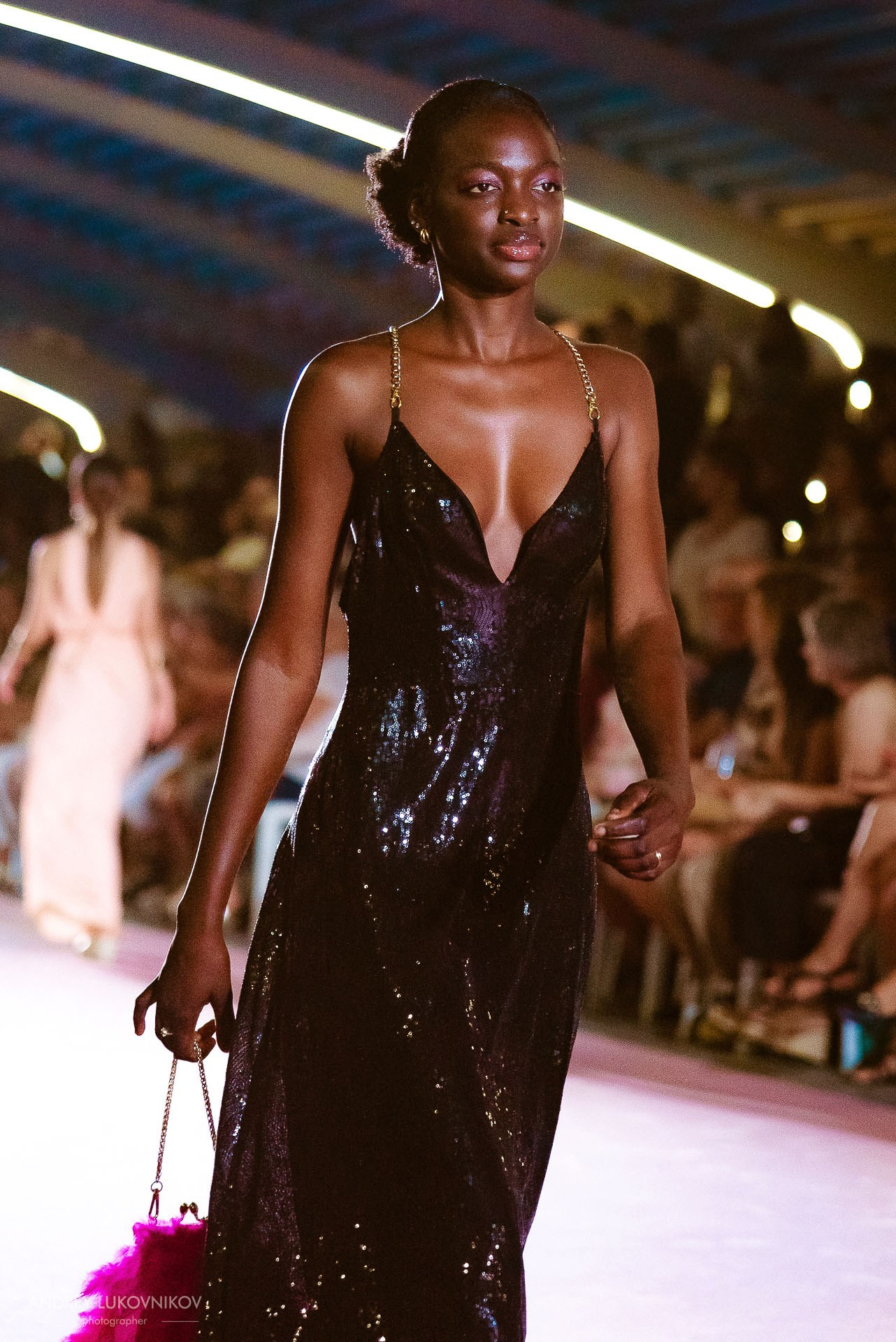 Reportaje del Fin de Semana de Torrevieja 2024 — Fotógrafo de Desfiles de Moda en España, Andrey Lukovnikov