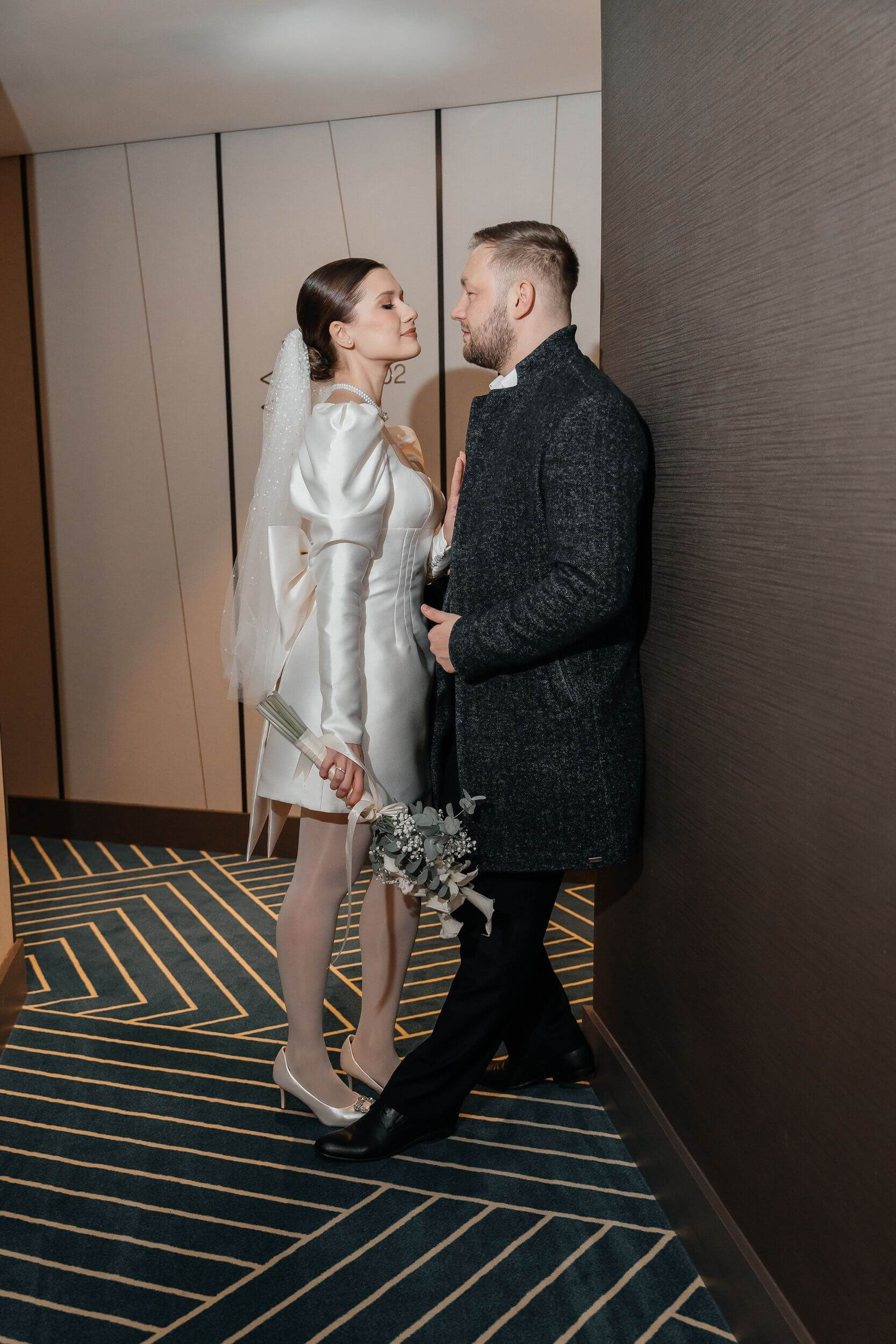 Autumn Civil Wedding in Frankfurt Höchst. Wedding photographer & videographer Frankfurt | Denis Mirosnik