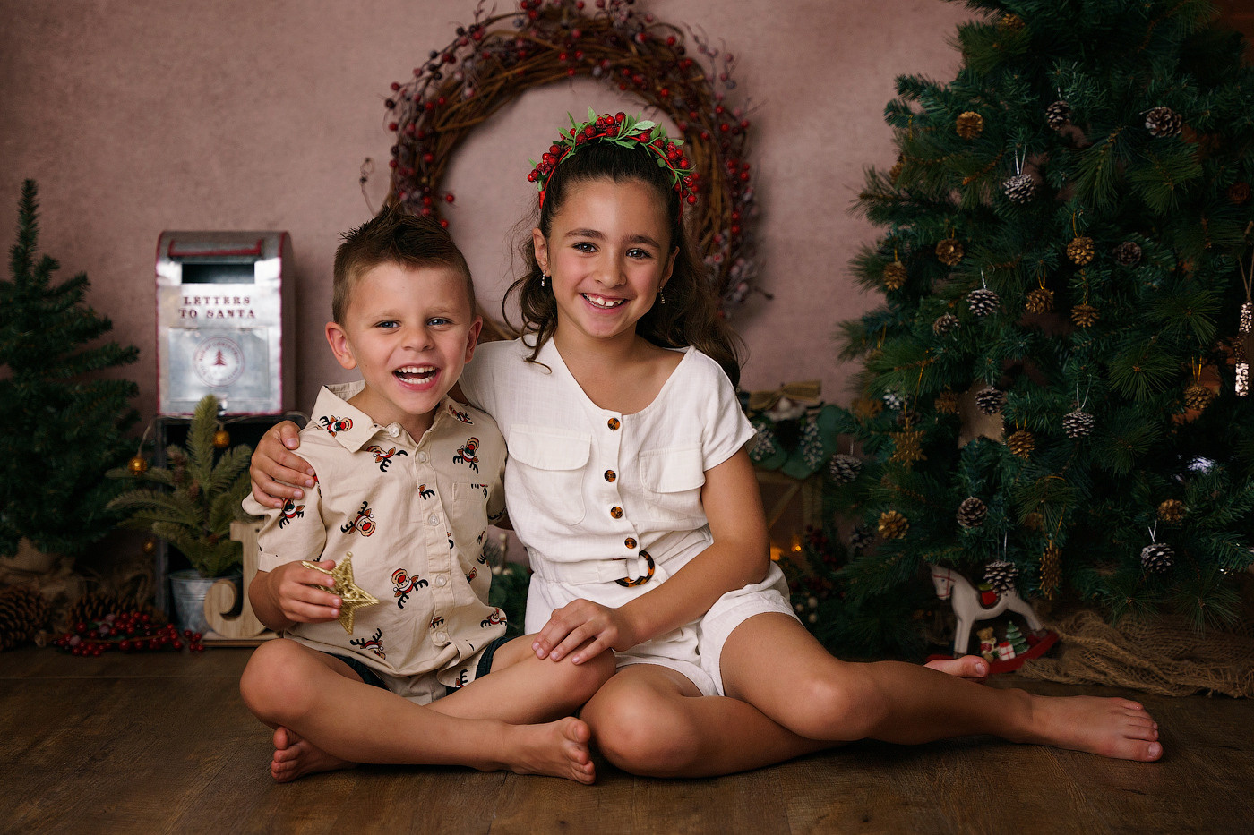 Christmas mini sessions 2025| Sydney. Newborn and family photographer. Hills District. Sydney