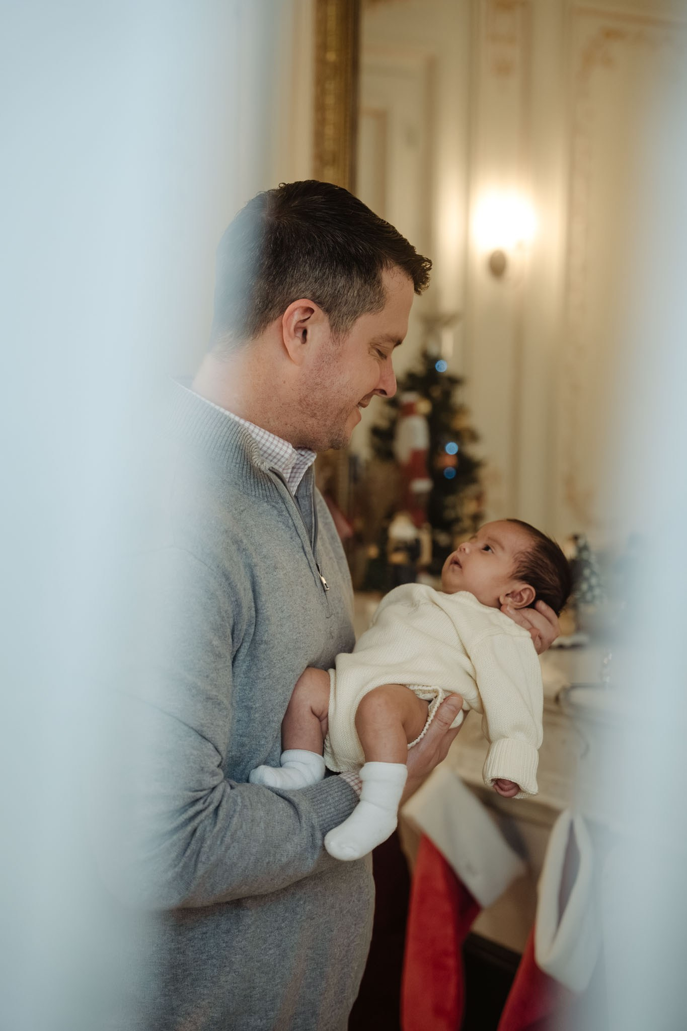 Family Photoshoot in Paris. Paris photographer — Polina Osipova