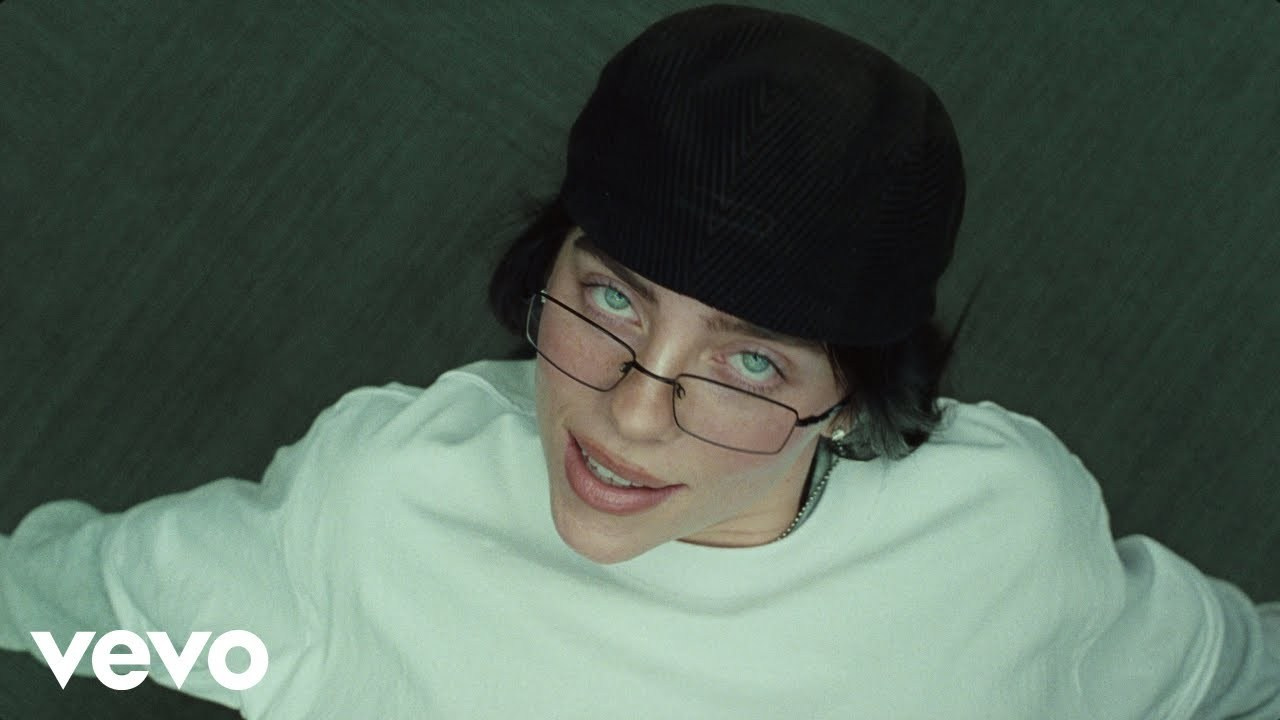 Una alianza épica: James Cameron dirige una película en 3D sobre la gira de Billie Eilish | FOTKAI