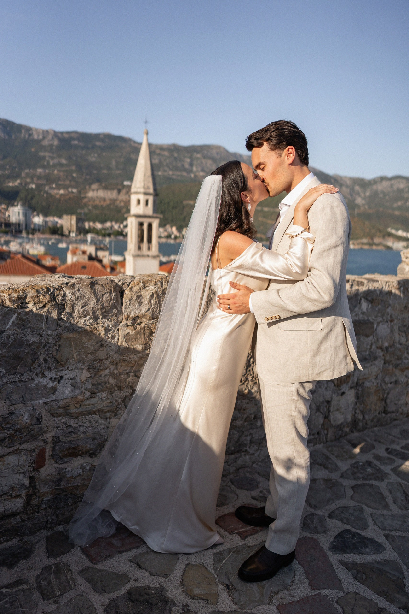 Photographer in Budva: couple, family & wedding shoots