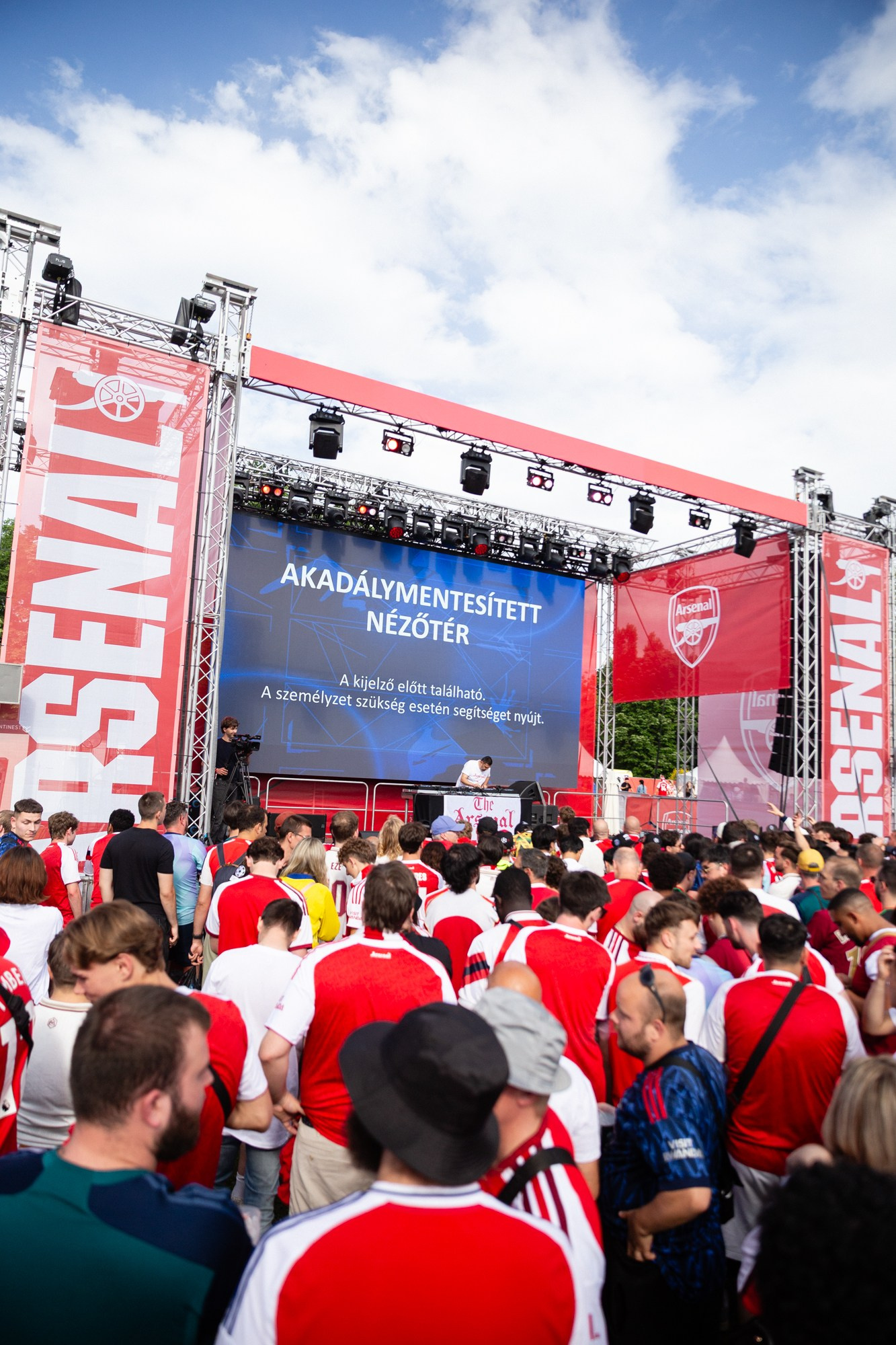 UEFA Champions League Final. Arsenal vs PSG. Budapest 2026. Arsenal Fan Zone. Photographer in Budapest — Yura Knyazev