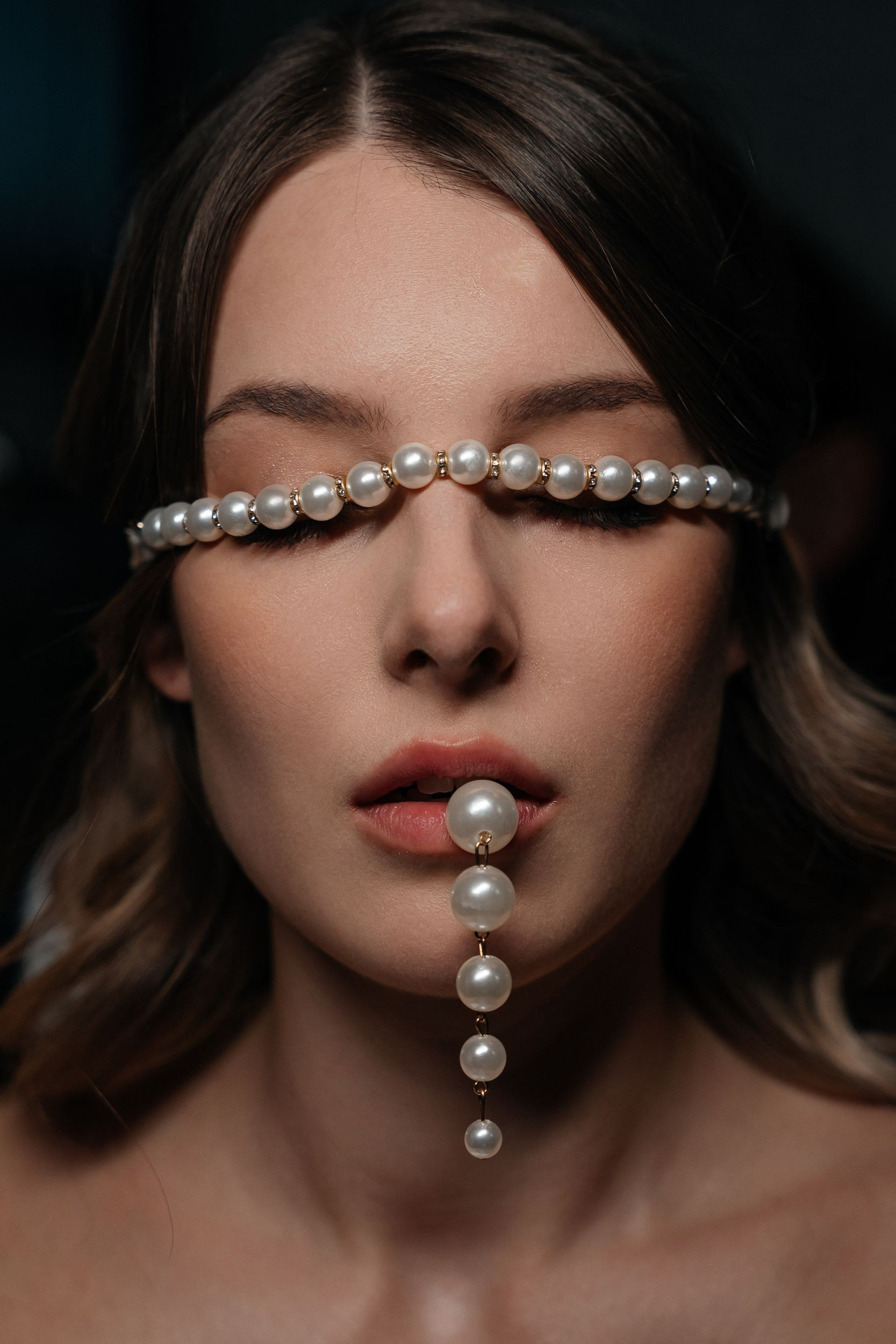 Getting Ready Together Before the Wedding Day. Wedding photographer & videographer Frankfurt | Denis Mirosnik