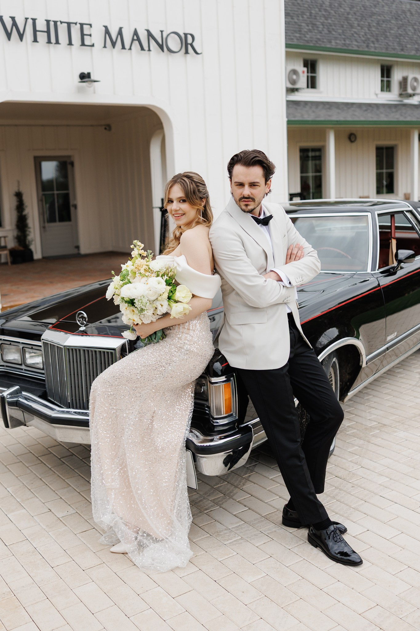 Wedding Photographer in Bucharest — Manu Ivanciu