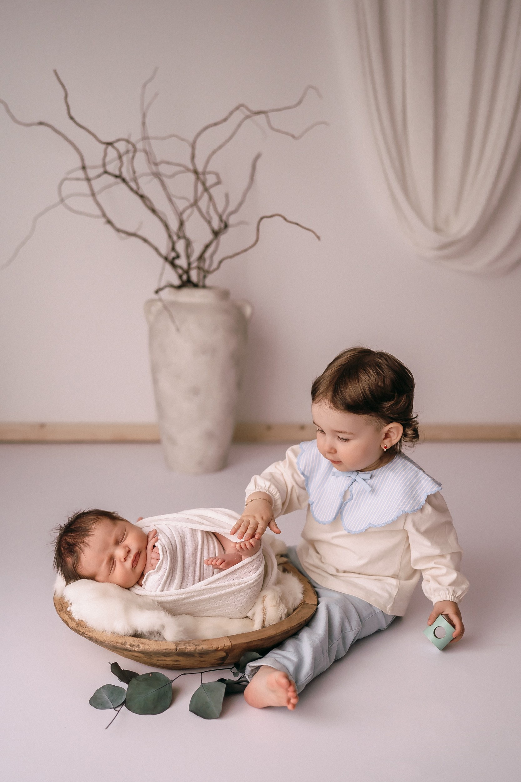 Servicii foto. Fotograf de familie, evenimente, produs și brand personal în Zalau, Cluj-Napoca Carmen Simoc